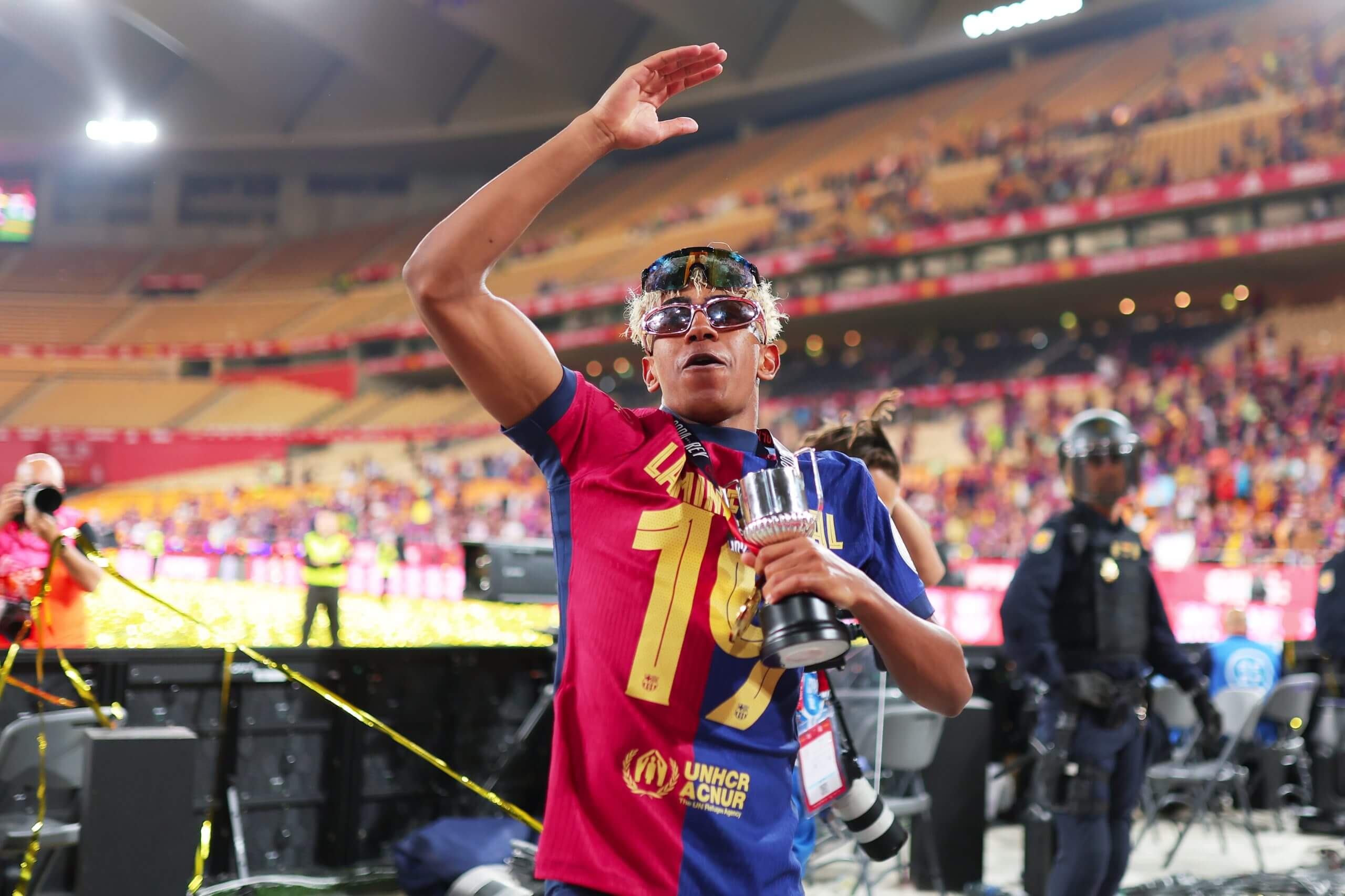 2560x1707 Lamine Yamal's first press conference: Messi comparisons, hair dye and silencing the critics
