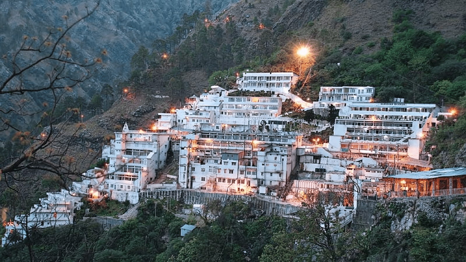 1600x900 Vaishno Devi Temple : A Sacred Journey to the Heart of Spirituality