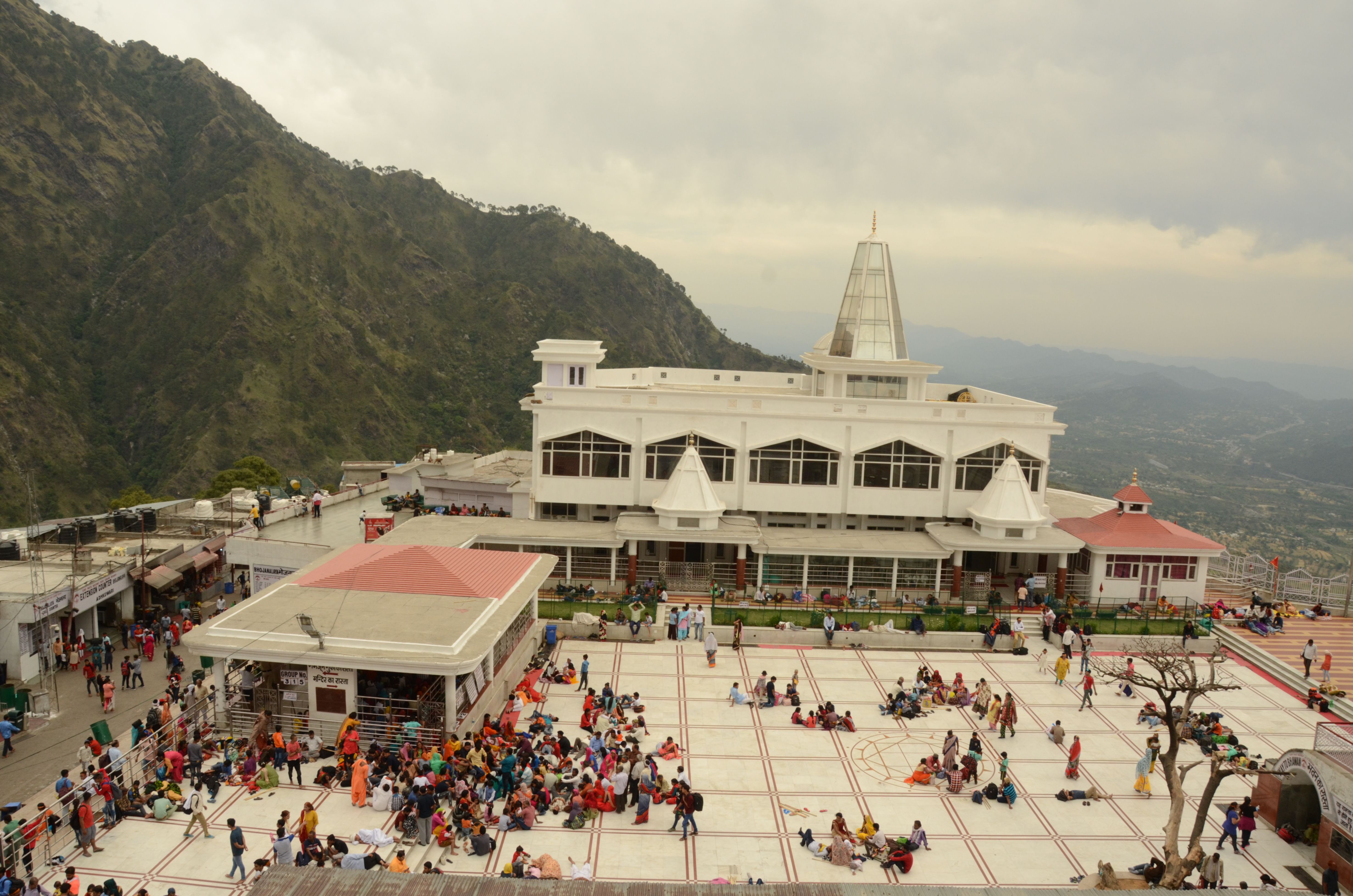 4928x3264 Photo Gallery. Shri Mata Vaishno Devi Shrine Board