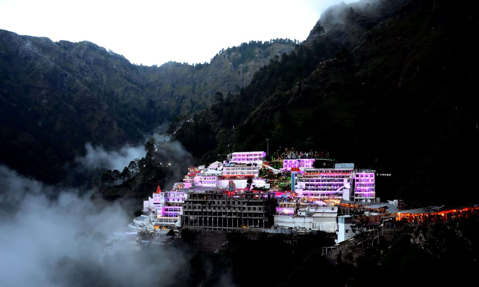 1600x957 Budget Vaishno Devi trip with Kashmir 40% Off Book Now