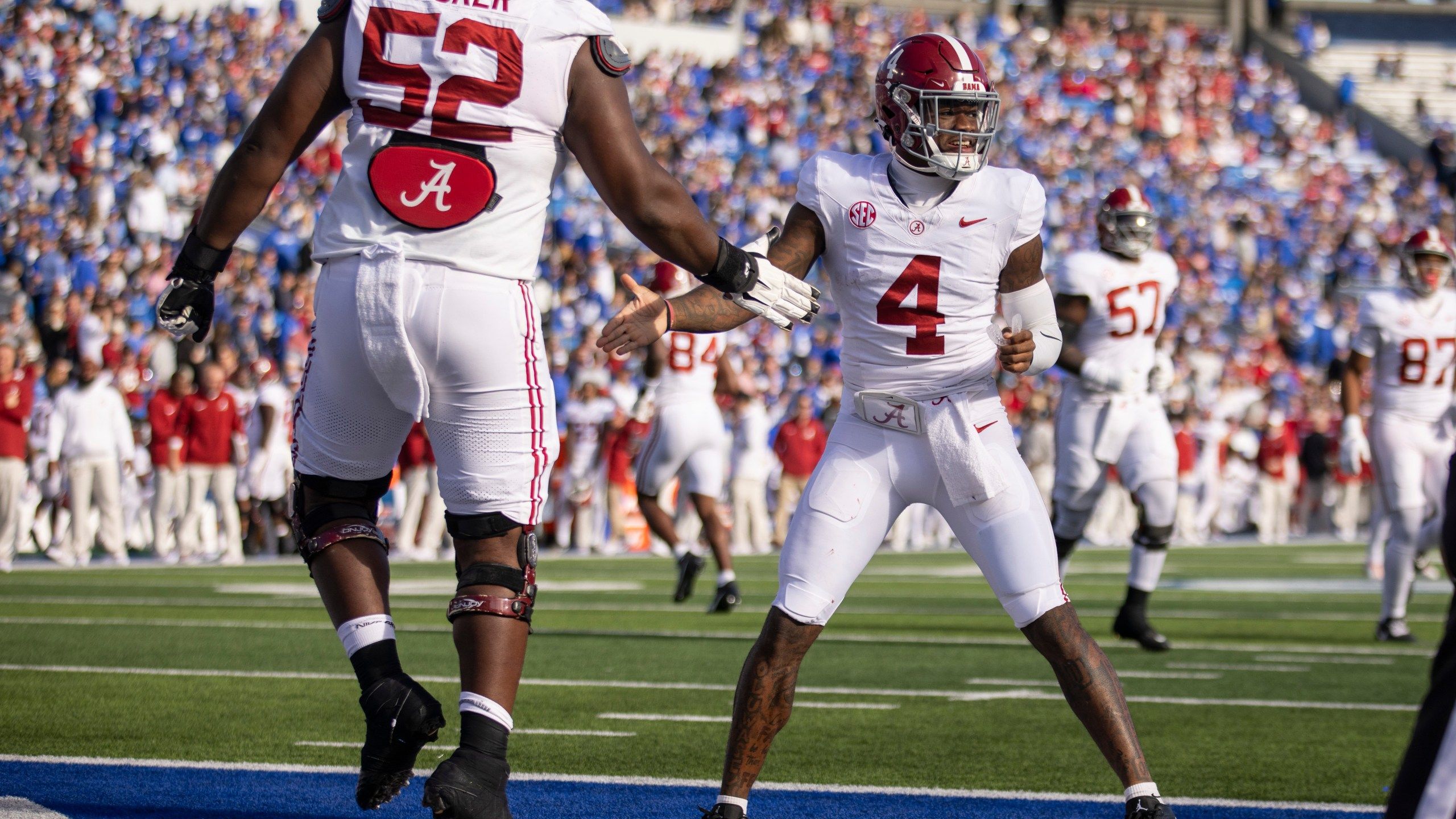 2560x1440 Alabama QB Jalen Milroe shakes off benching, growing pains to account for 10 TDs the past 2 games