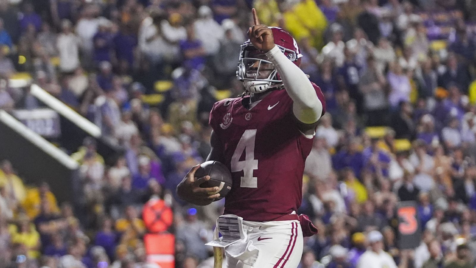 1600x900 AP Player of the Week: Alabama's Jalen Milroe ran for career highs of 185 yards, 4 TDs against LSU