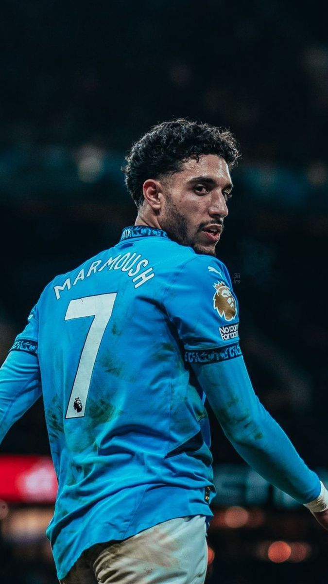 675x1200 Man City