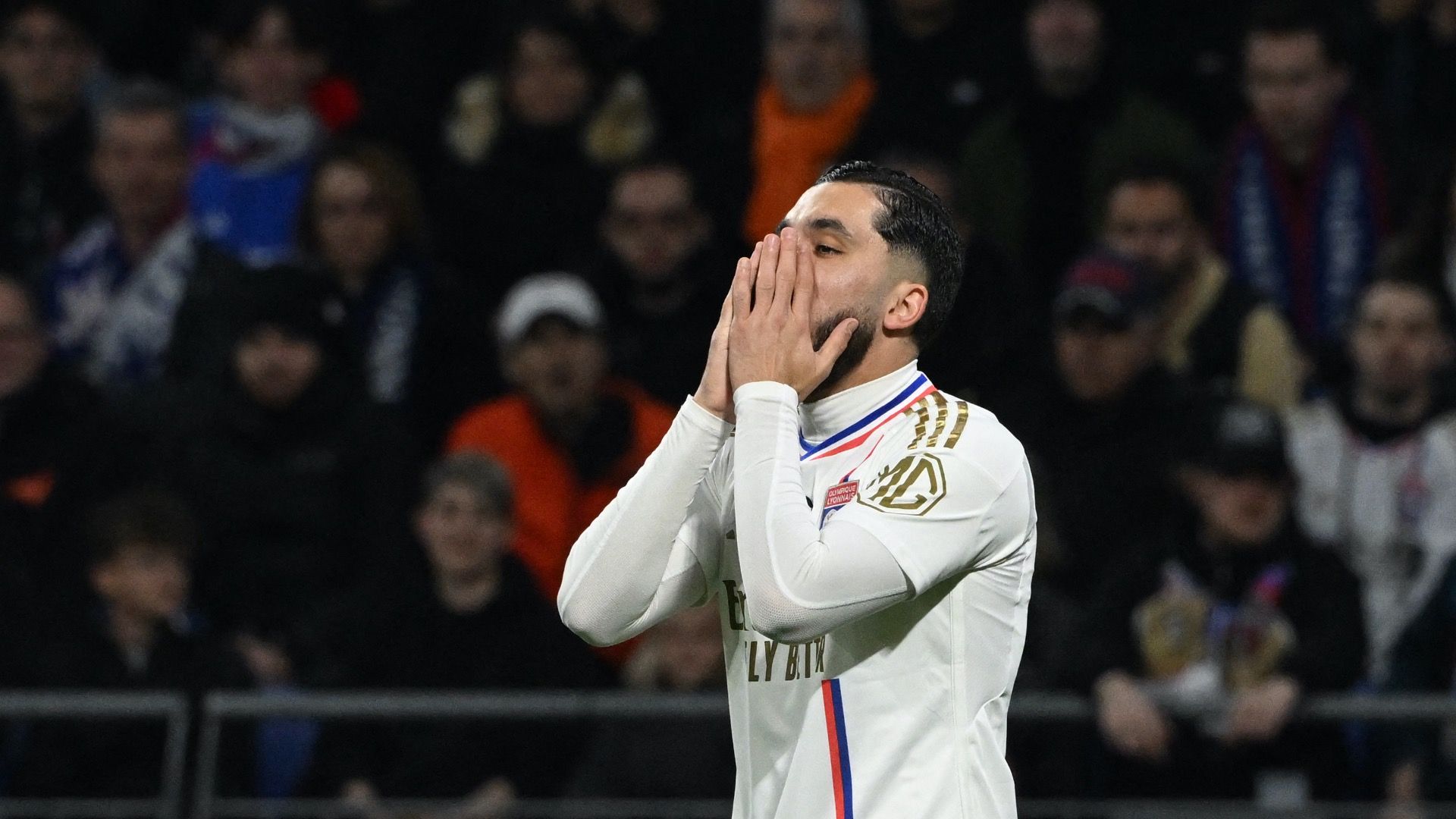 1920x1080 PSG Under Fire for Pursuing Unproven Player Linked to Tottenham, West Ham