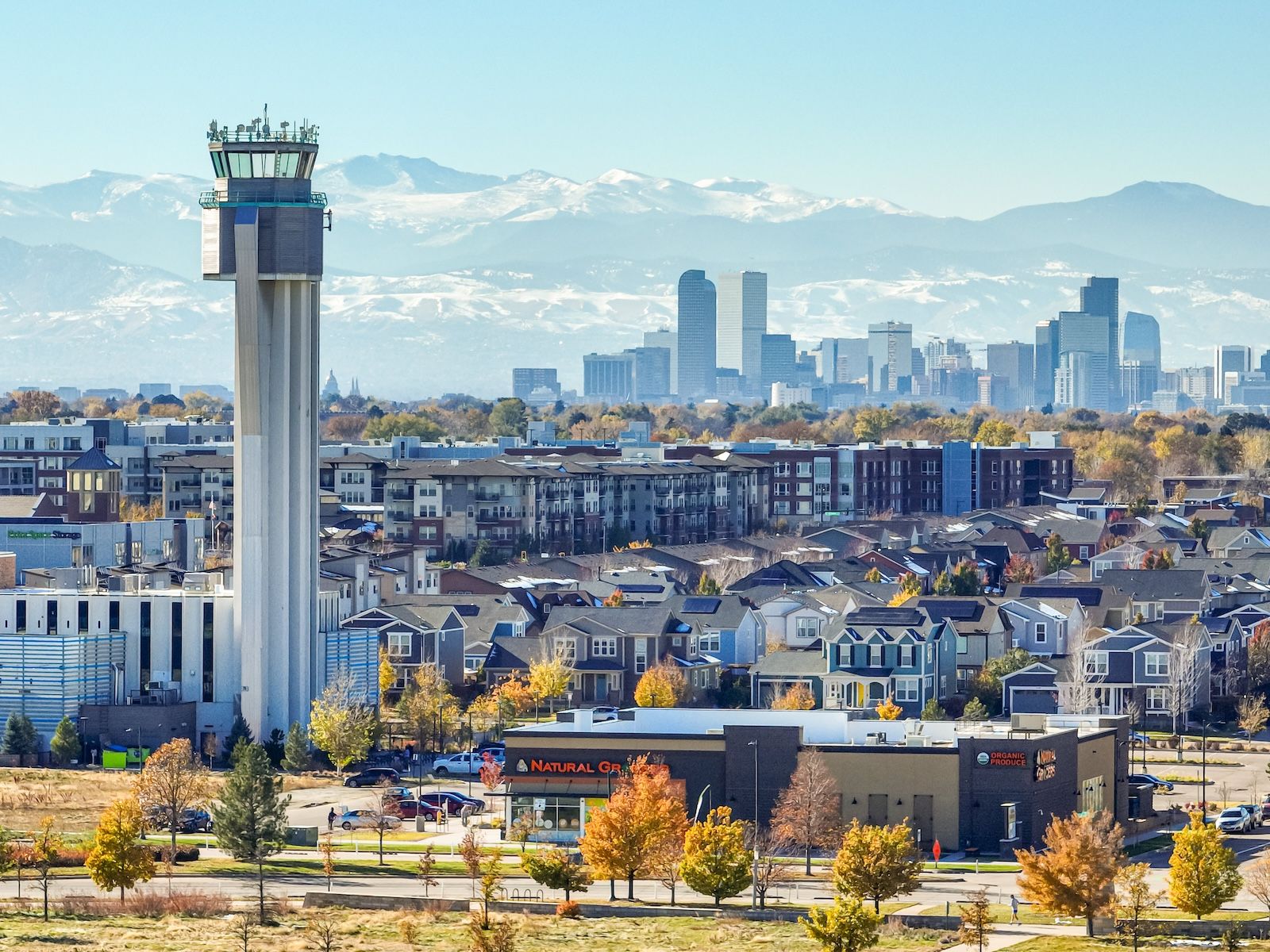 1600x1200 Climb the Air Traffic Control Tower of Denver's Original Airport