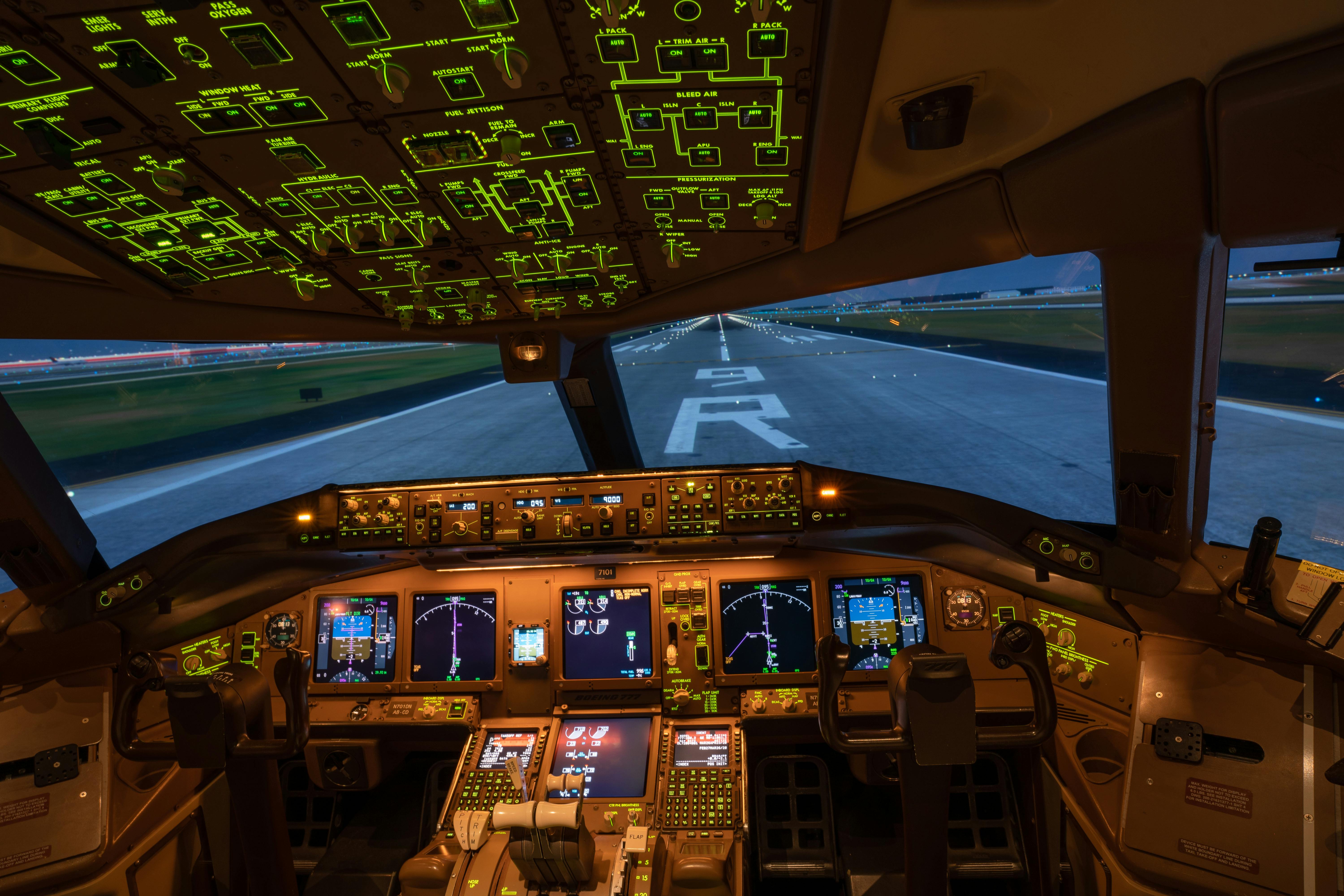 6000x4000 View of an Airplane Interior · Free