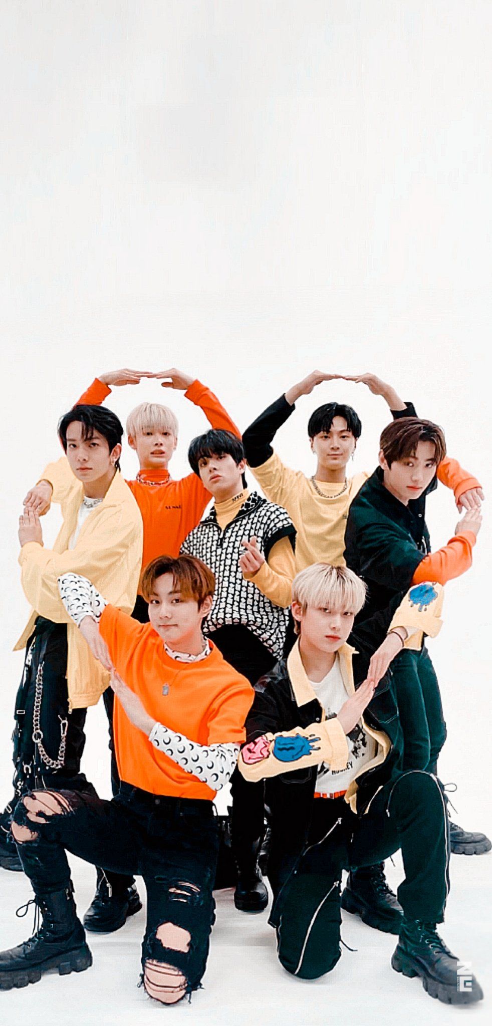 982x2048 Enhypen Group Wallpaper