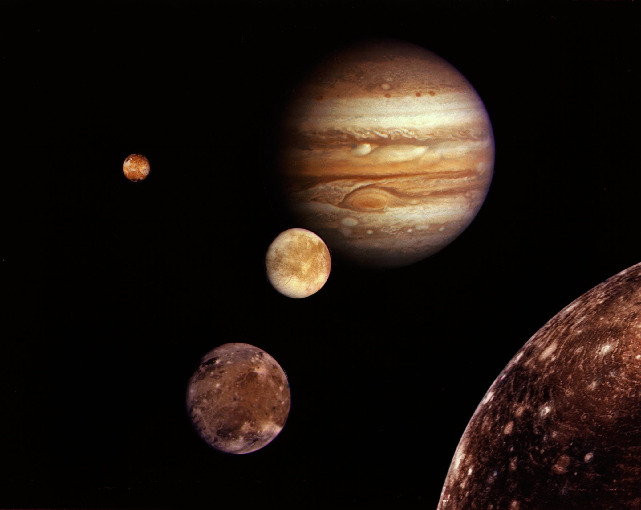2081x1654 Stunning HD Wallpaper of Jupiter and Its Moons's Space Exploration