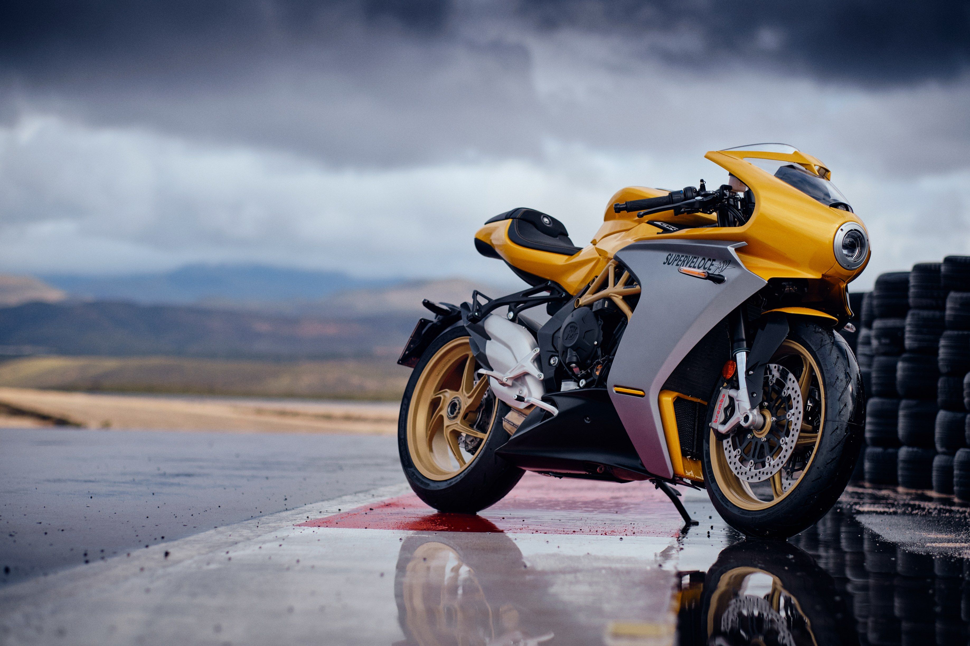 3674x2449 MV Agusta Superveloce Wallpaper 4K, 2021
