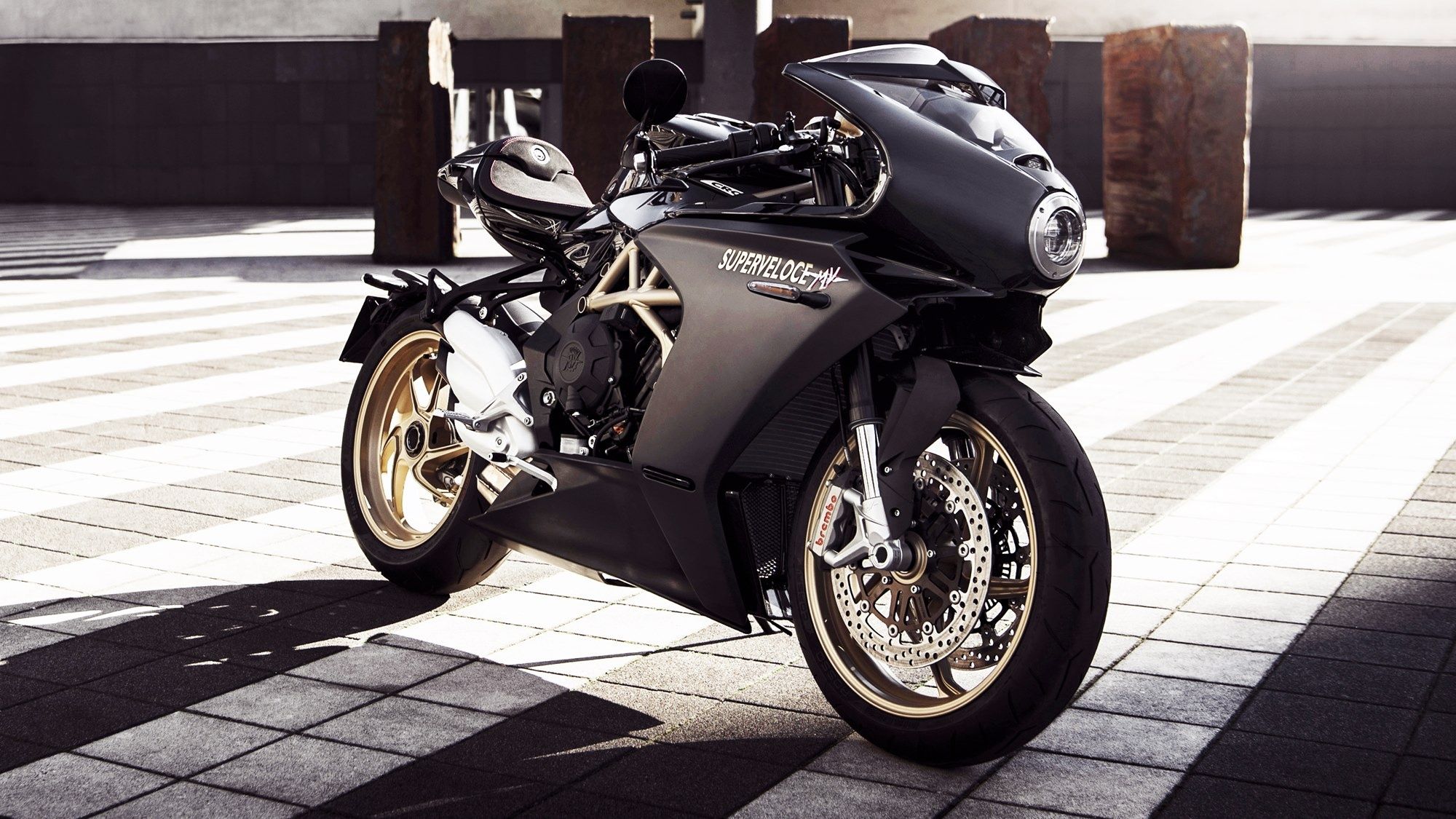 2000x1125 MV Agusta Superveloce Wallpaper