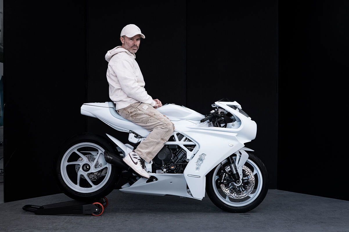 1202x801 New MV Agusta Superveloce special edition is pretty much unobtainable