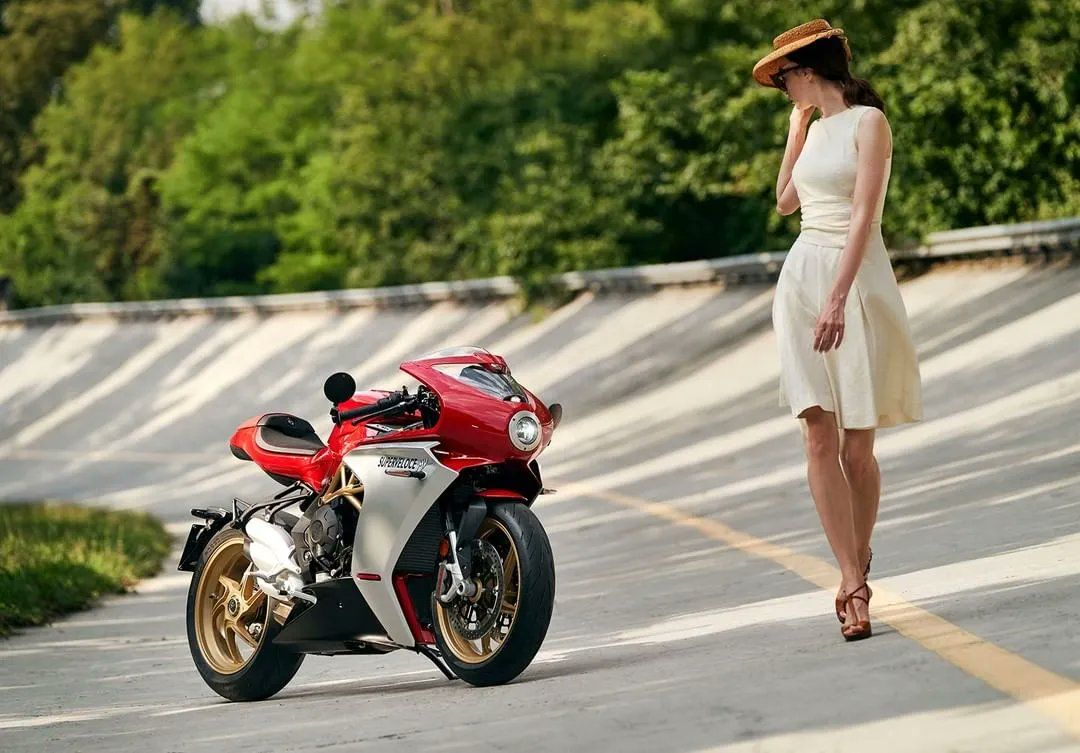 1080x753 MV Agusta Superveloce