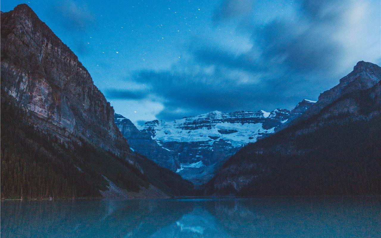 1280x800 Lake Louise MacBook Air Wallpaper Download