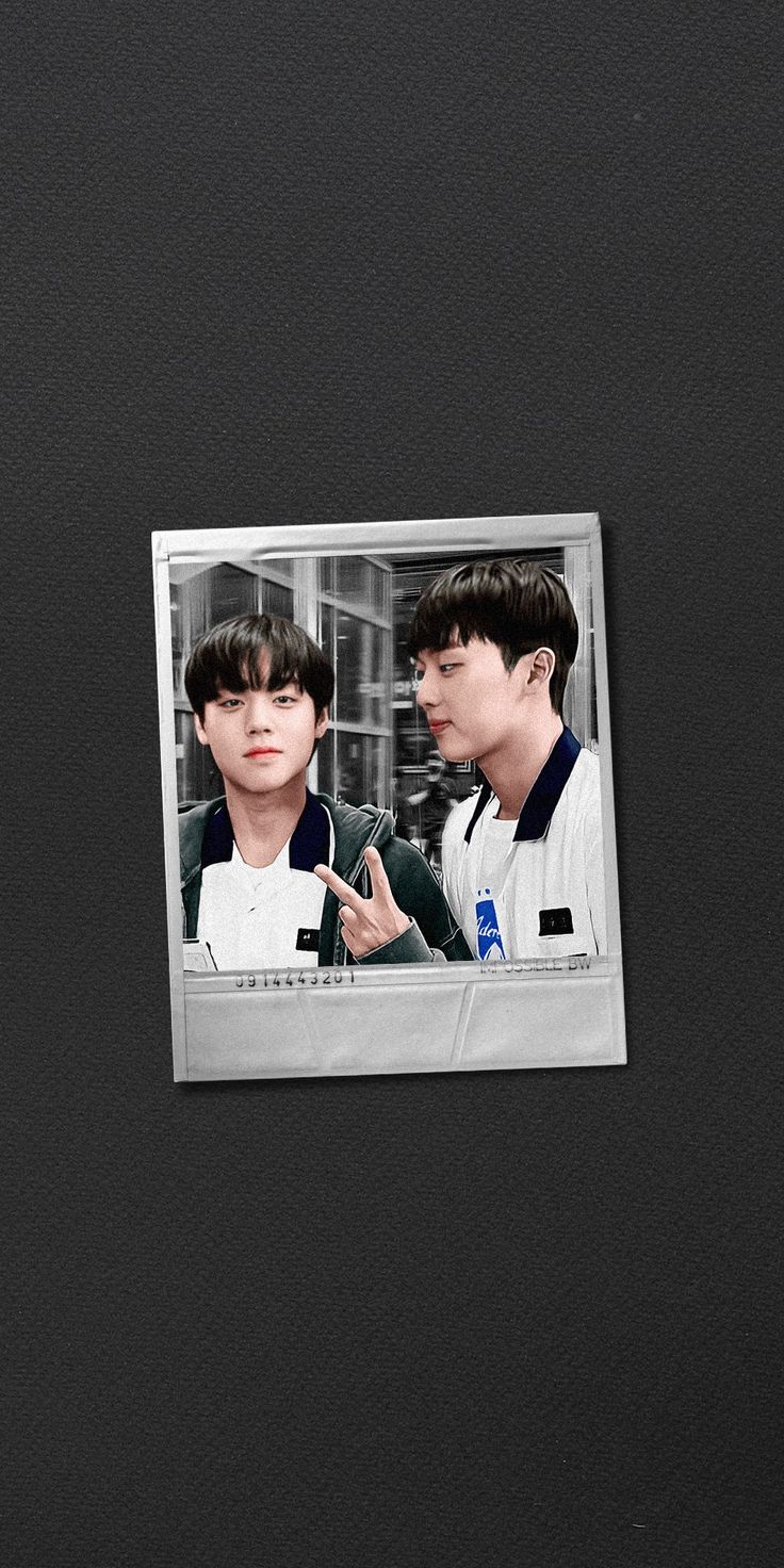 736x1472 Ahn Suho & Yeon Sieun (Weak Hero Class 1) Lockscreen