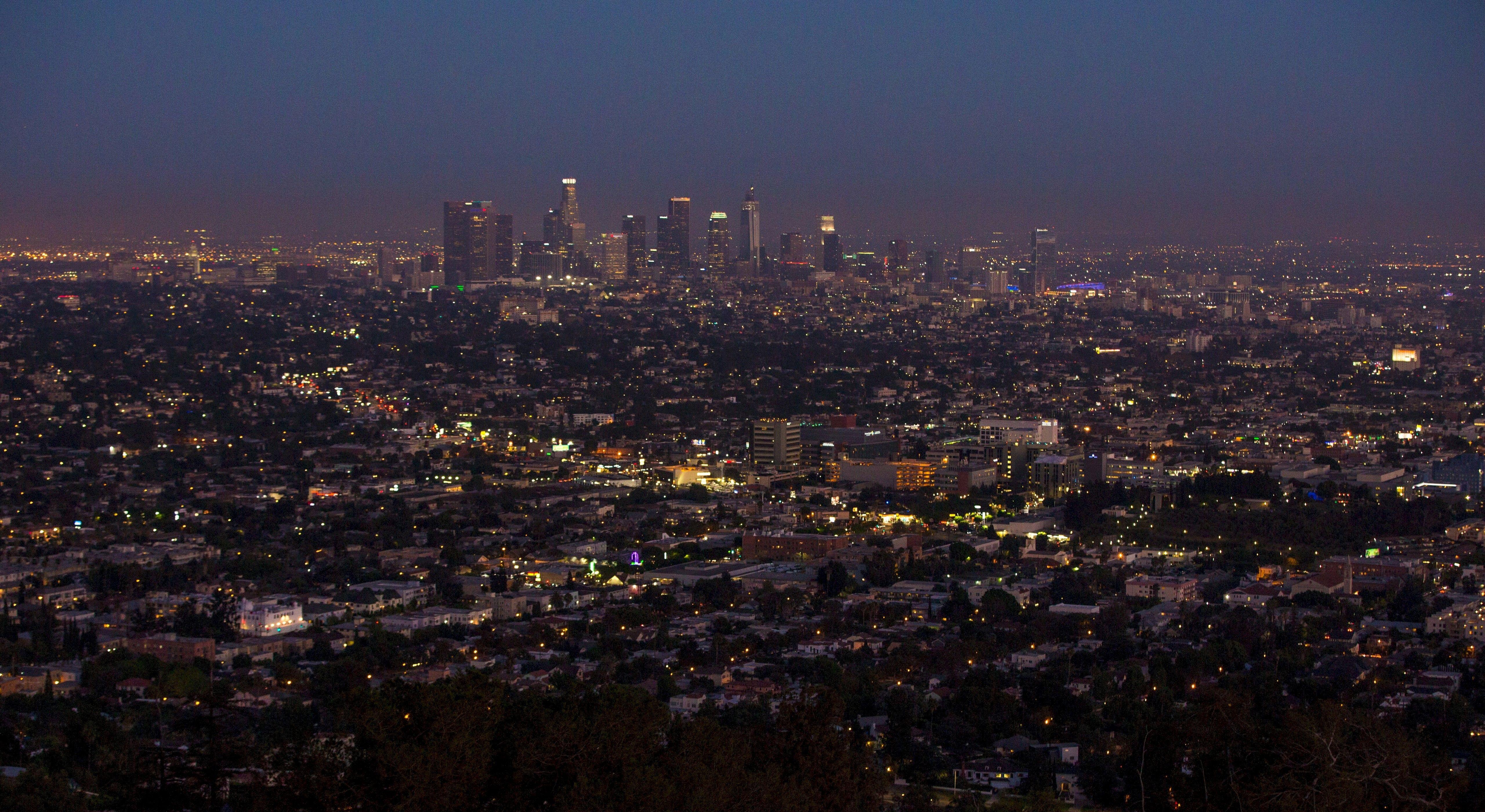 5120x2800 Los Angeles At Night USA 5K 5120x2880 Ultra HD Wallpaper
