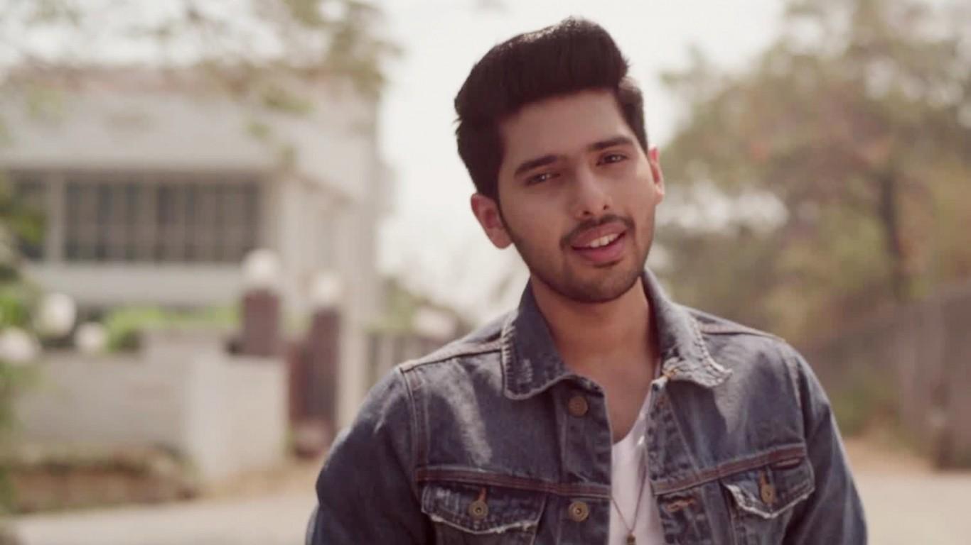 1366x768 Armaan Malik Wallpaper