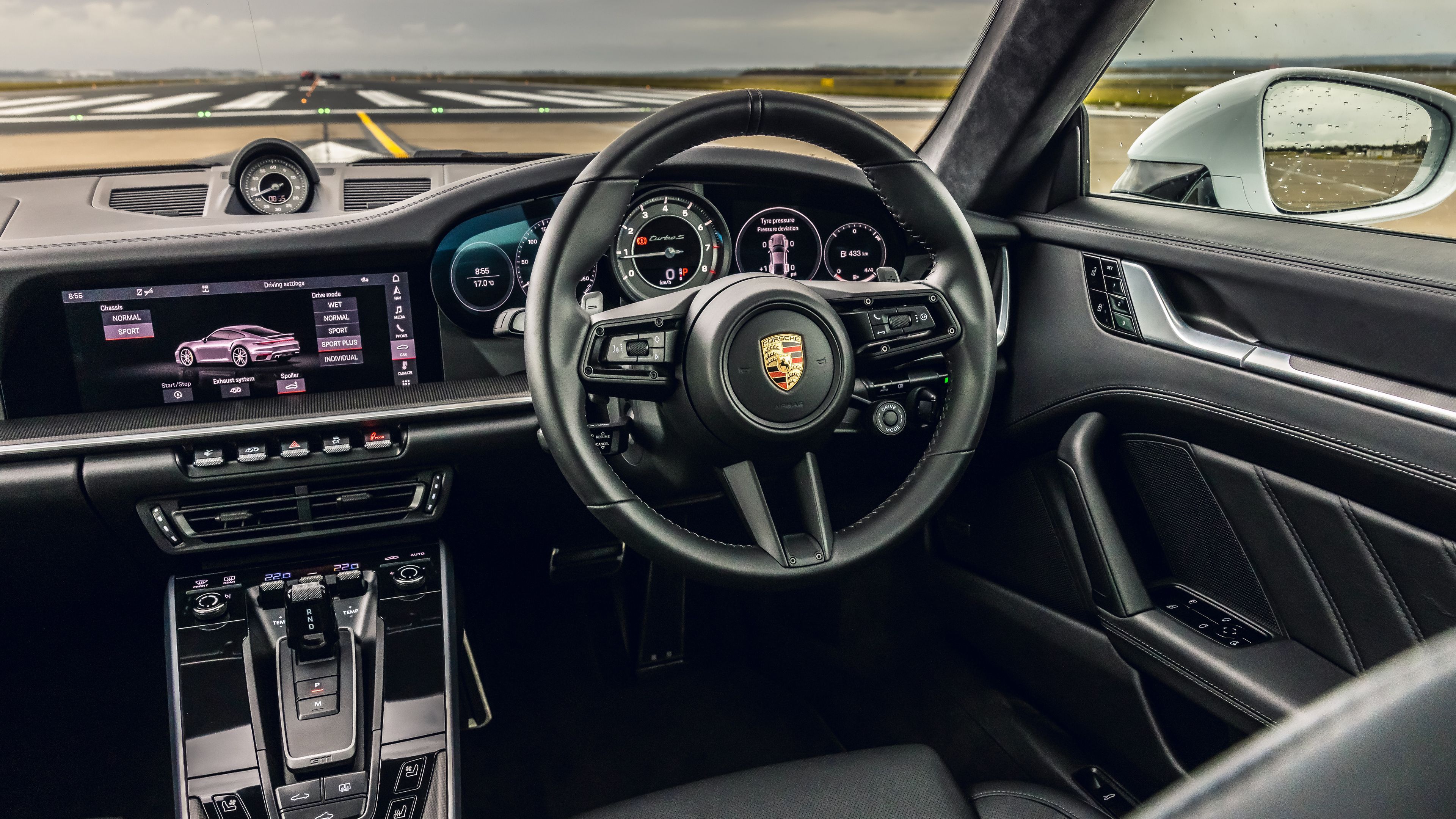 3840x2160 Porsche Interior Wallpaper