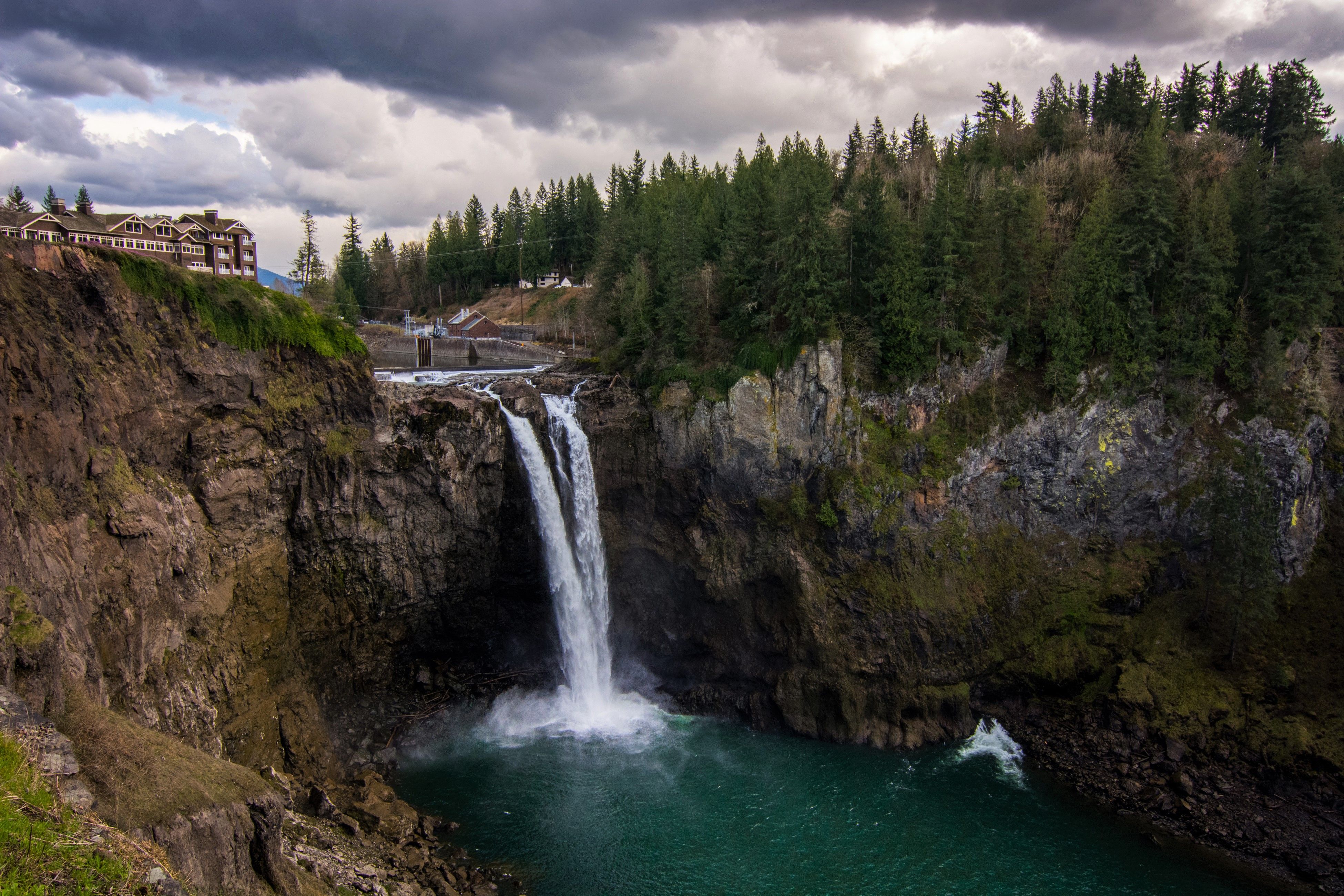 3900x2600 Download House Waterfall Nature Snoqualmie Falls 4k Ultra HD Wallpaper