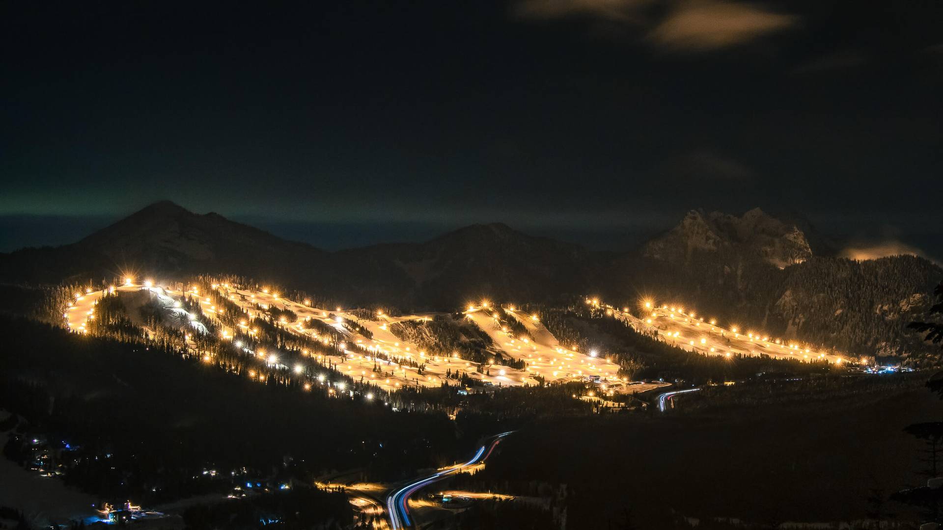 1920x1080 Night Skiing