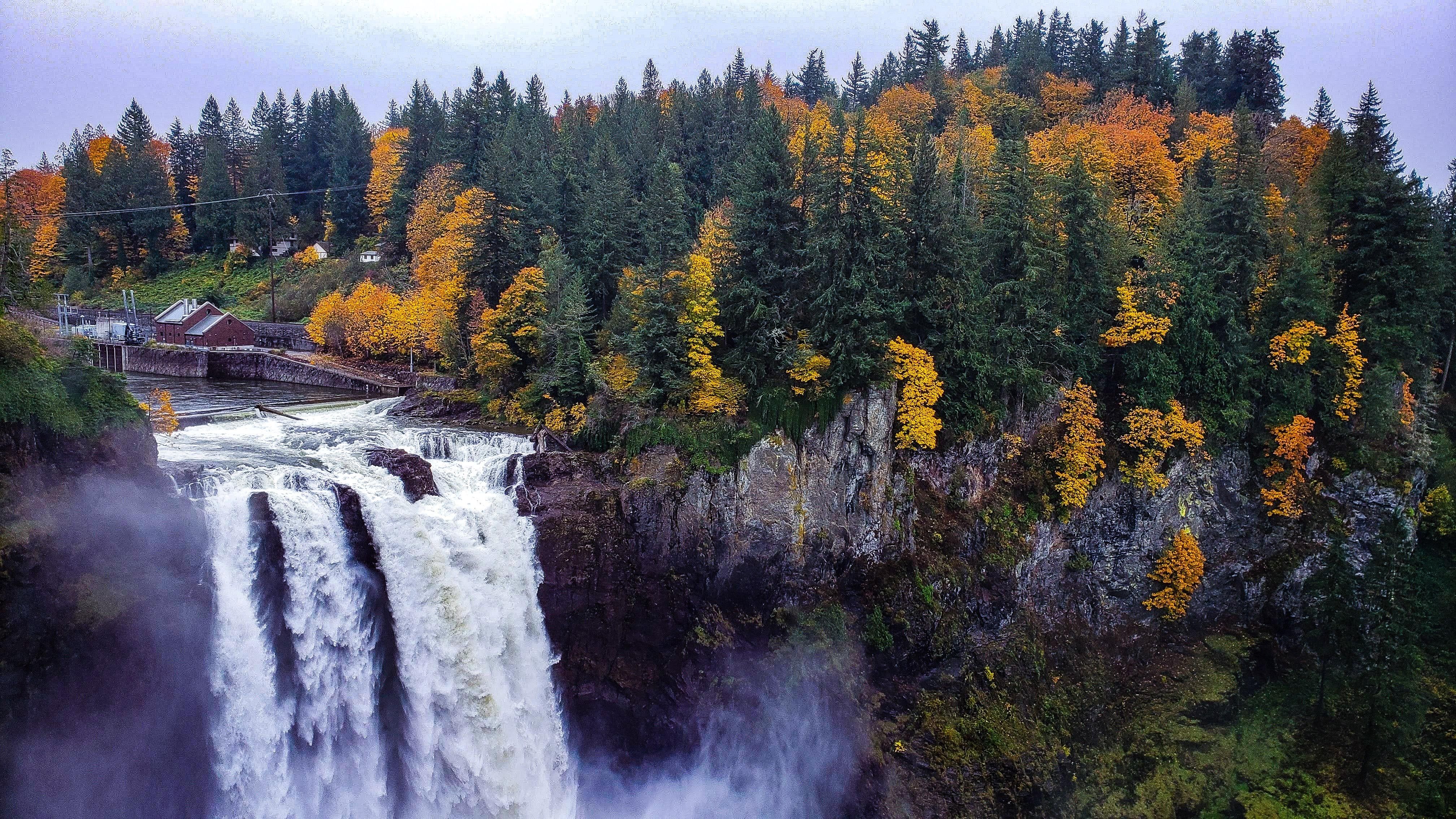 4032x2268 Fall at Snoqualmie Falls
