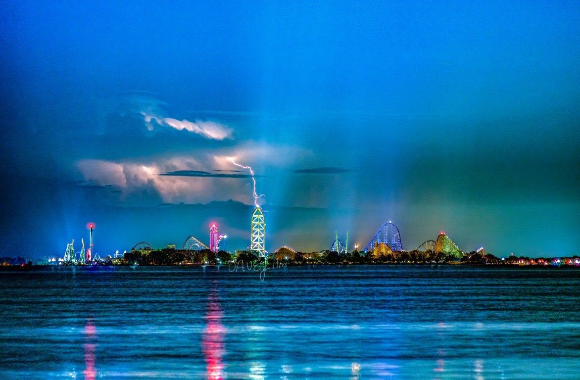 1172x768 Cedar Point Sandusky Ohio Skyline Lightning Storm Photo Art Print 16x24 Inches Unframed Christmas Gift