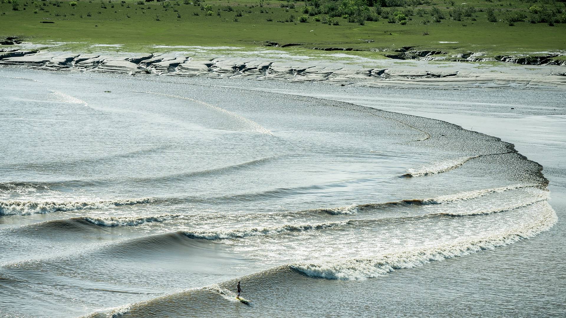 1920x1080 Surfing in Maranhao, Pará and Amapá, Brazil