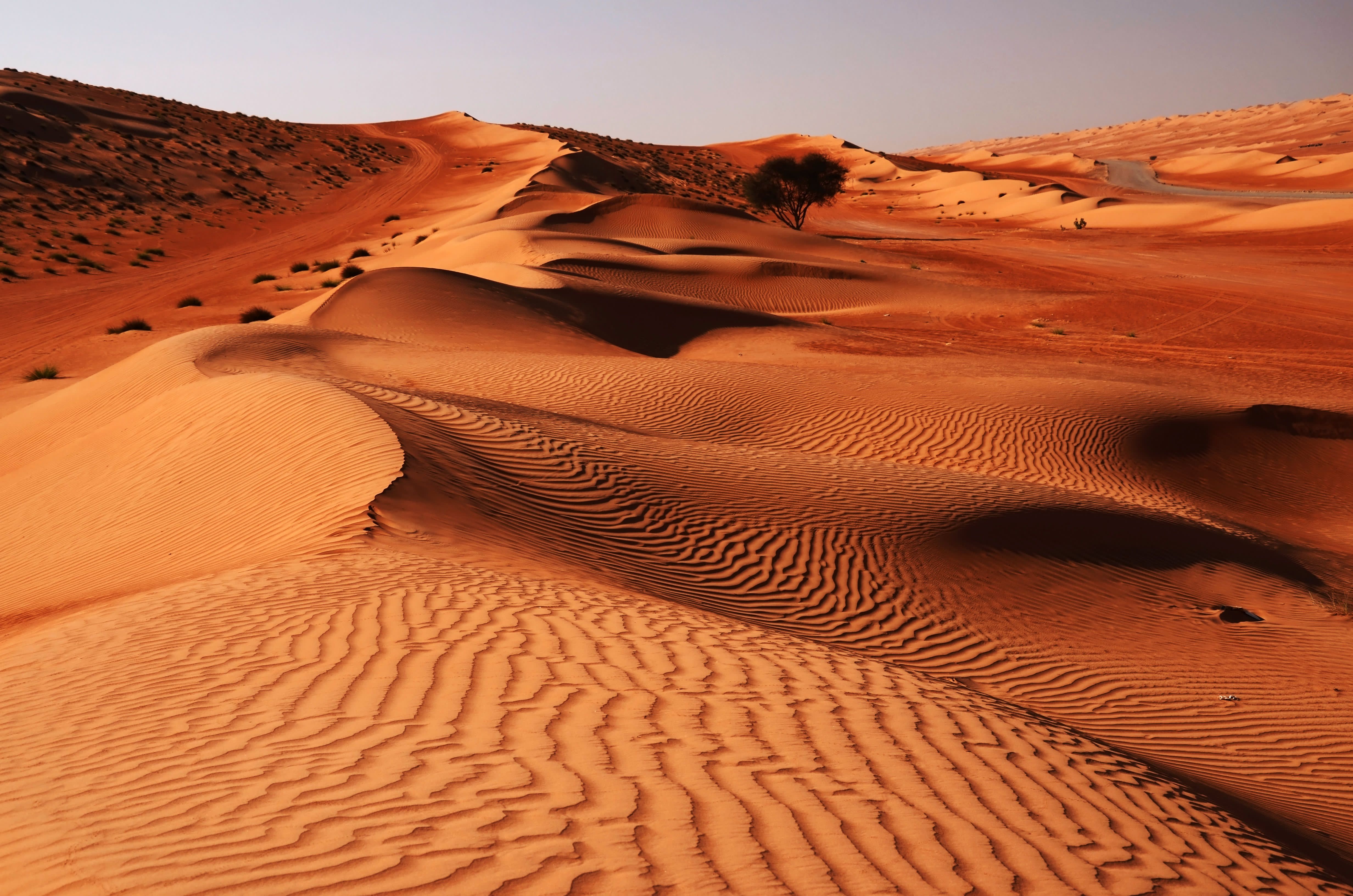 4928x3264 Explore the hidden natural wonders of Oman