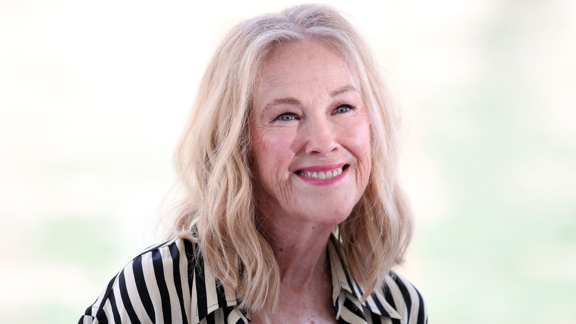 1920x1080 Catherine O'Hara's cause of death revealed 10 days after passing at 71. HELLO!