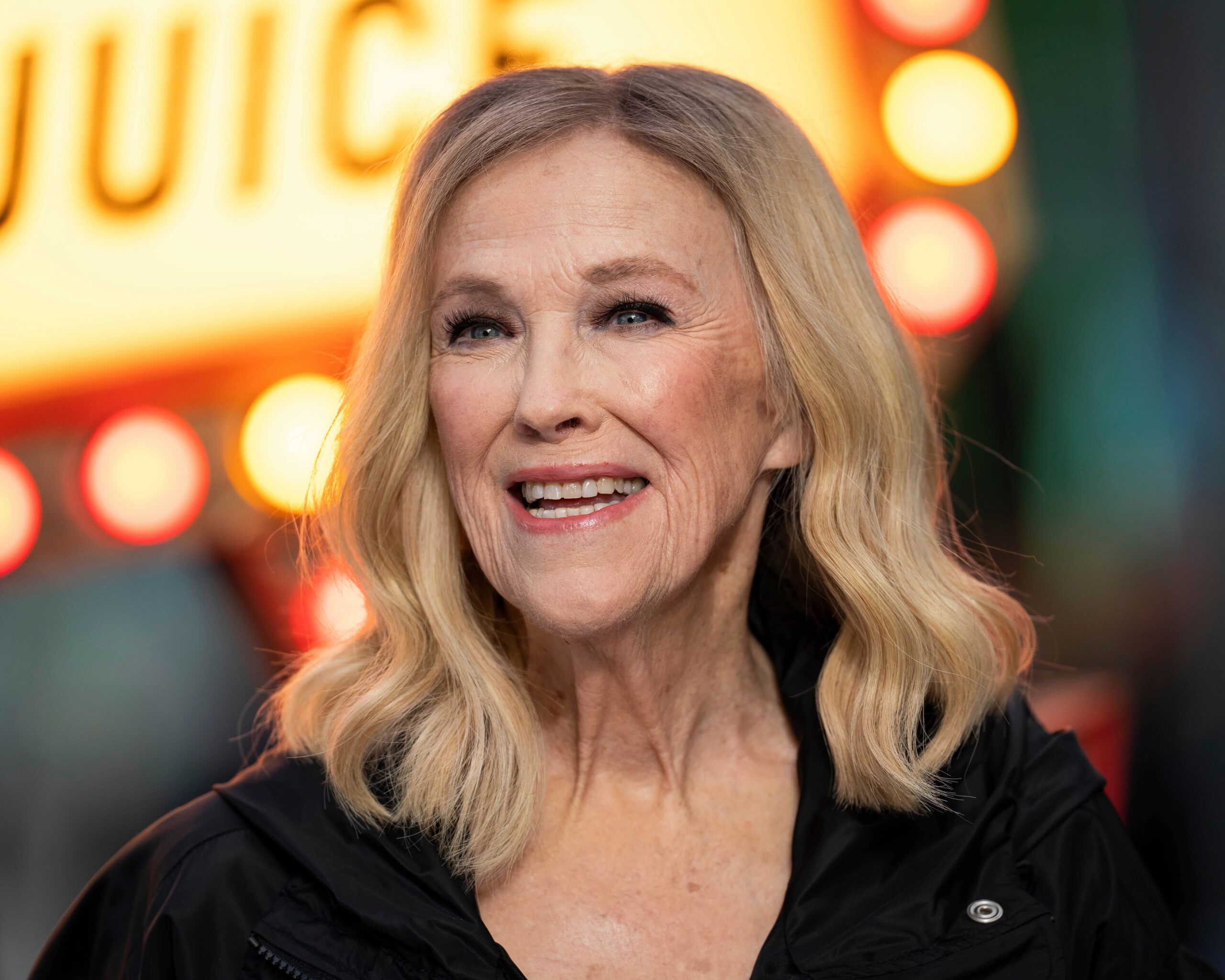2560x2048 Catherine O'Hara, Emmy Winning Comic Actor Of 'Schitt's Creek' And 'Home Alone' Fame, Dies At 71 Philadelphia Sunday Sun