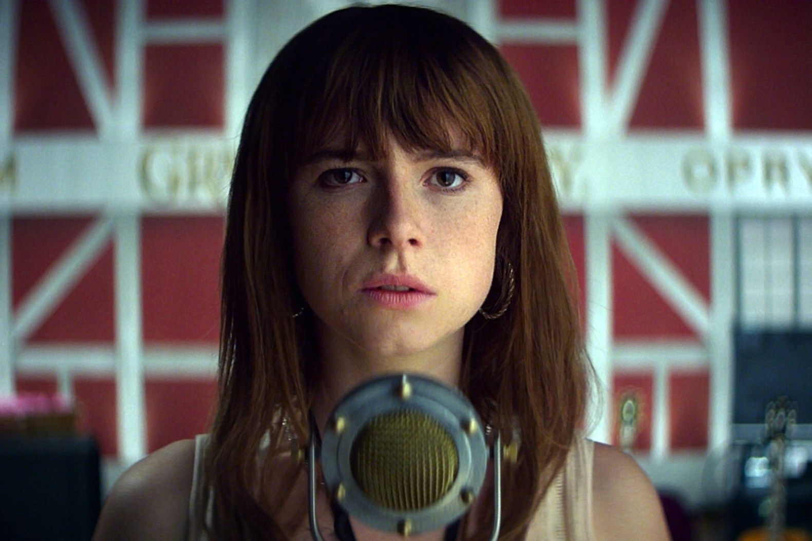 1581x1054 How 'Wild Rose' Star Jessie Buckley Went Country