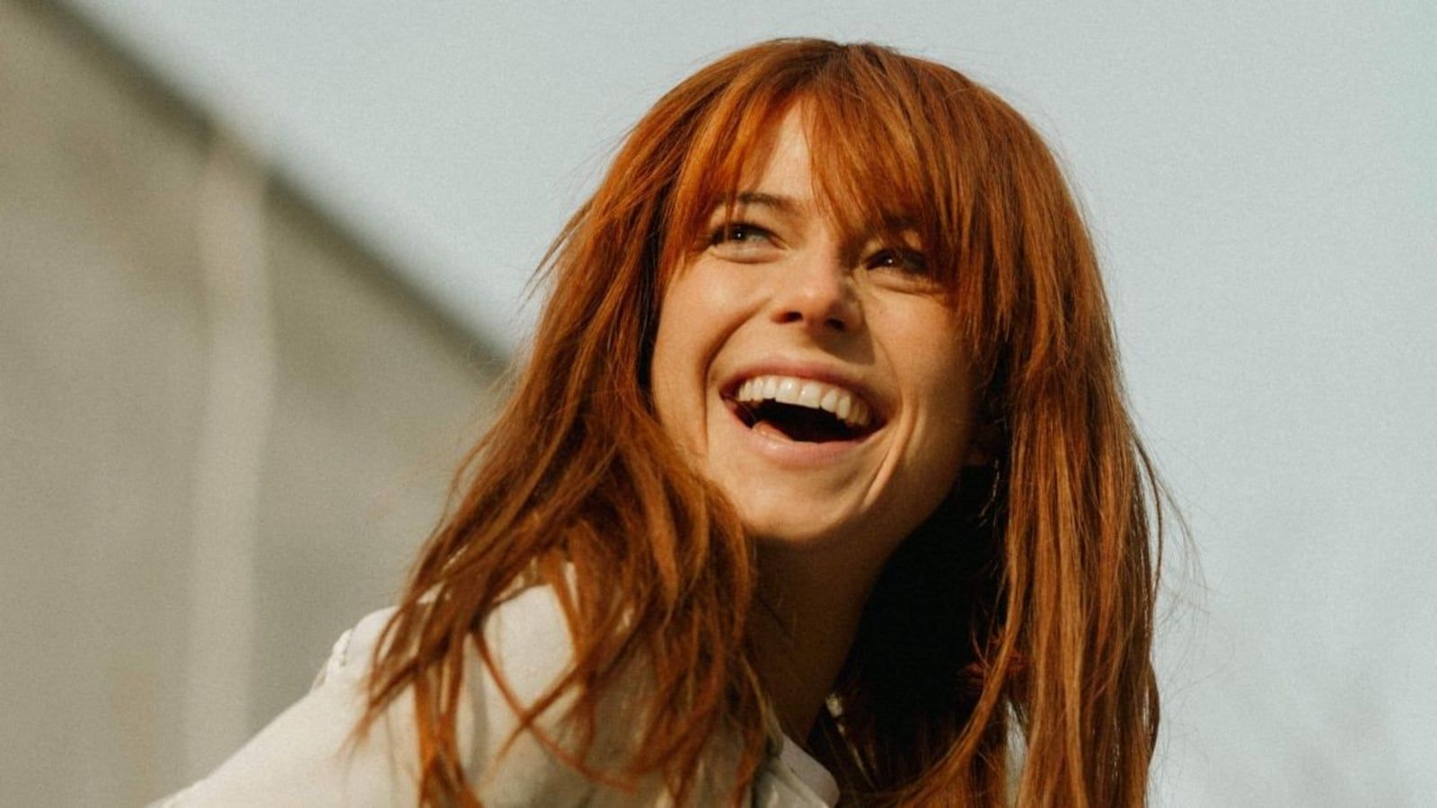 1600x900 Jessie Buckley: 'The balcony love scene