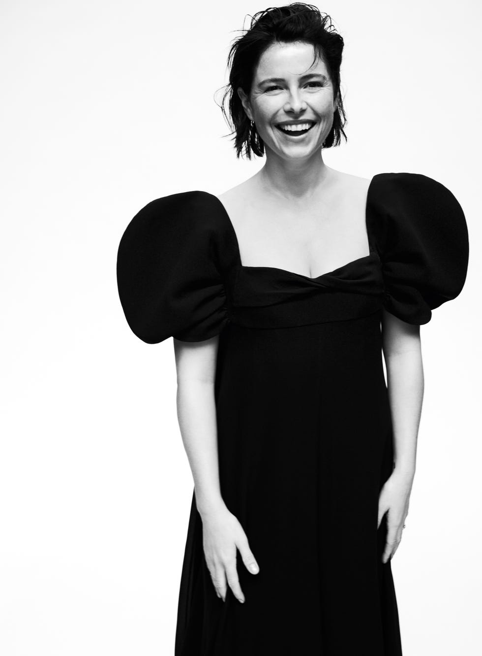 980x1332 Jessie Buckley on 'Hamnet, ' Grief and Love, and Working With Paul Mescal