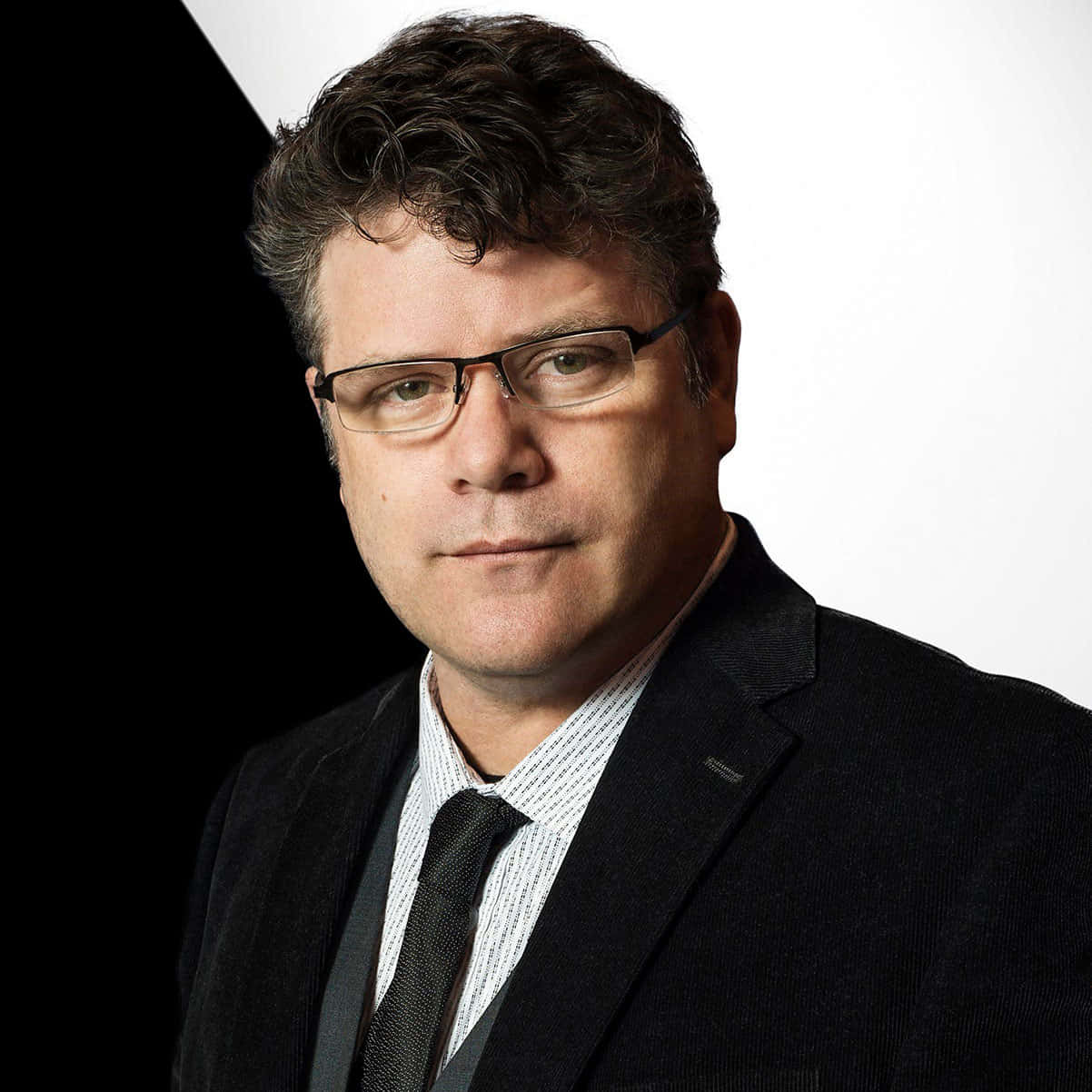 1202x1202 Sean Astin Wallpaper