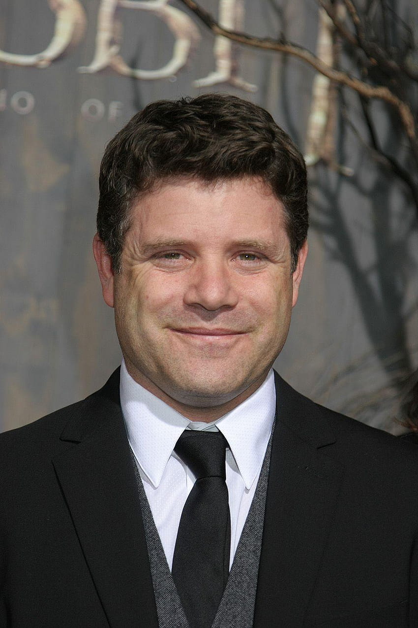 850x1275 Sean Astin, mackenzie astin HD phone wallpaper