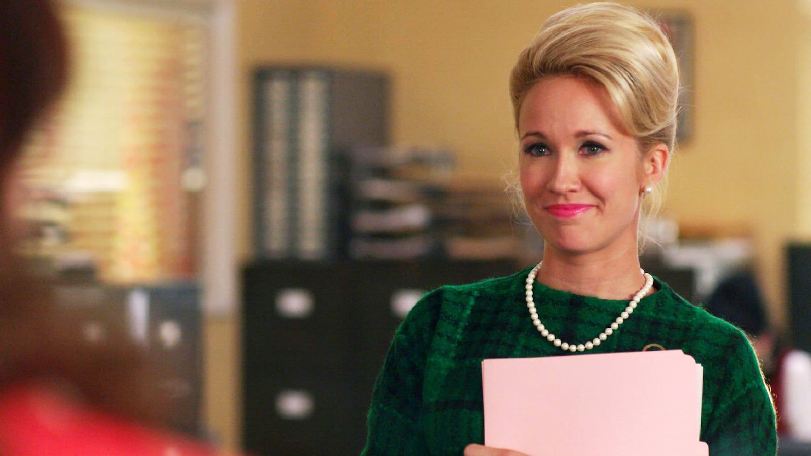 1600x900 Anna Camp: Why Donald Trump Needs to Watch 'Good Girls Revolt'