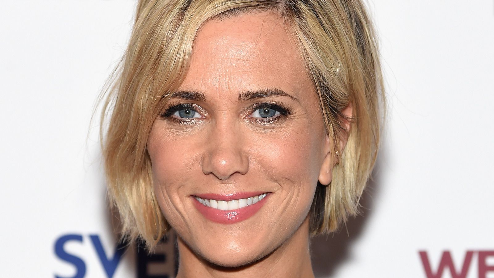 1600x900 What You Didn't Know About Kristen Wiig