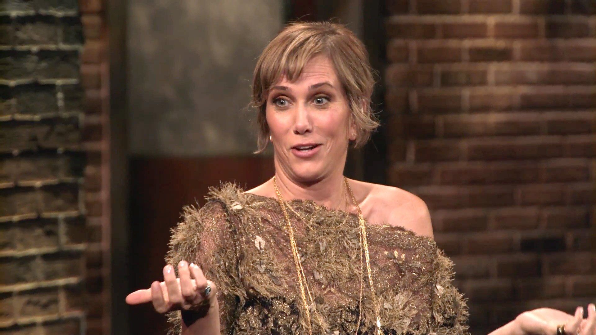 1920x1080 How Did Kristen Wiig Create the Target Lady?