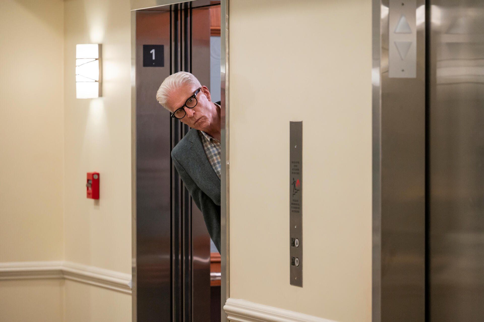 1920x1277 A Man on the Inside: HD Wallpaper Featuring Ted Danson