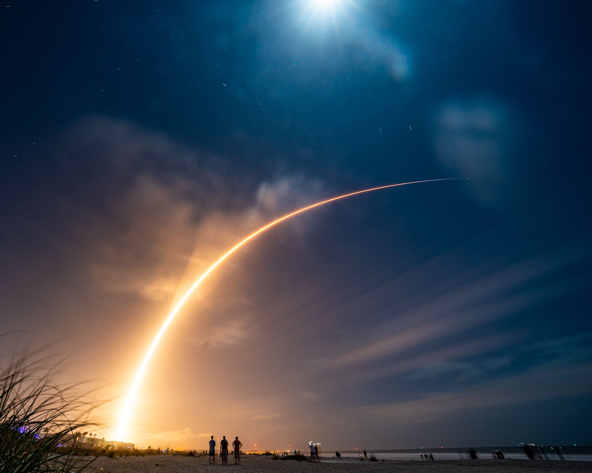2048x1638 Picture of the Week: SpaceX Rocket Launch's Travel Blog