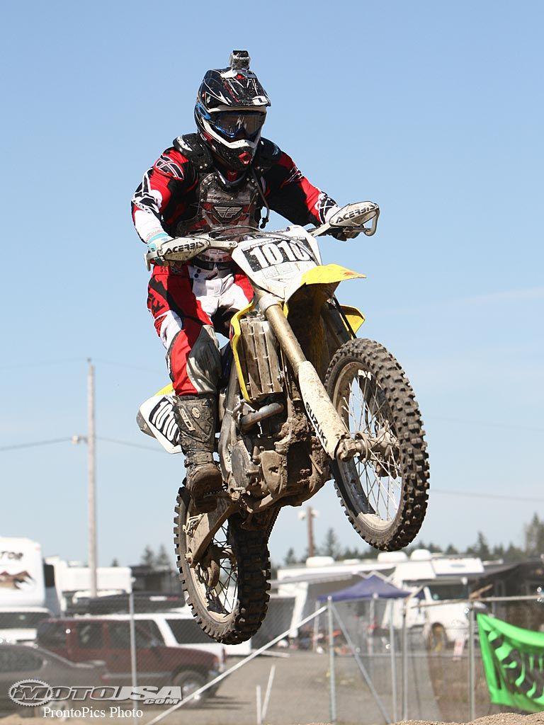 768x1024 Free download Road Bike Racing Wallpaper Off road the worcs race