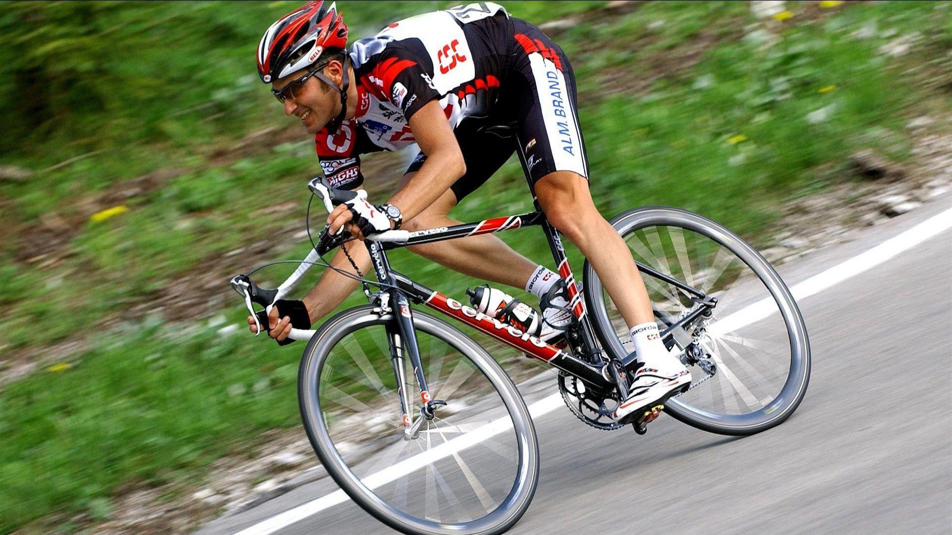 1920x1080 Bicycle Racing Wallpaper