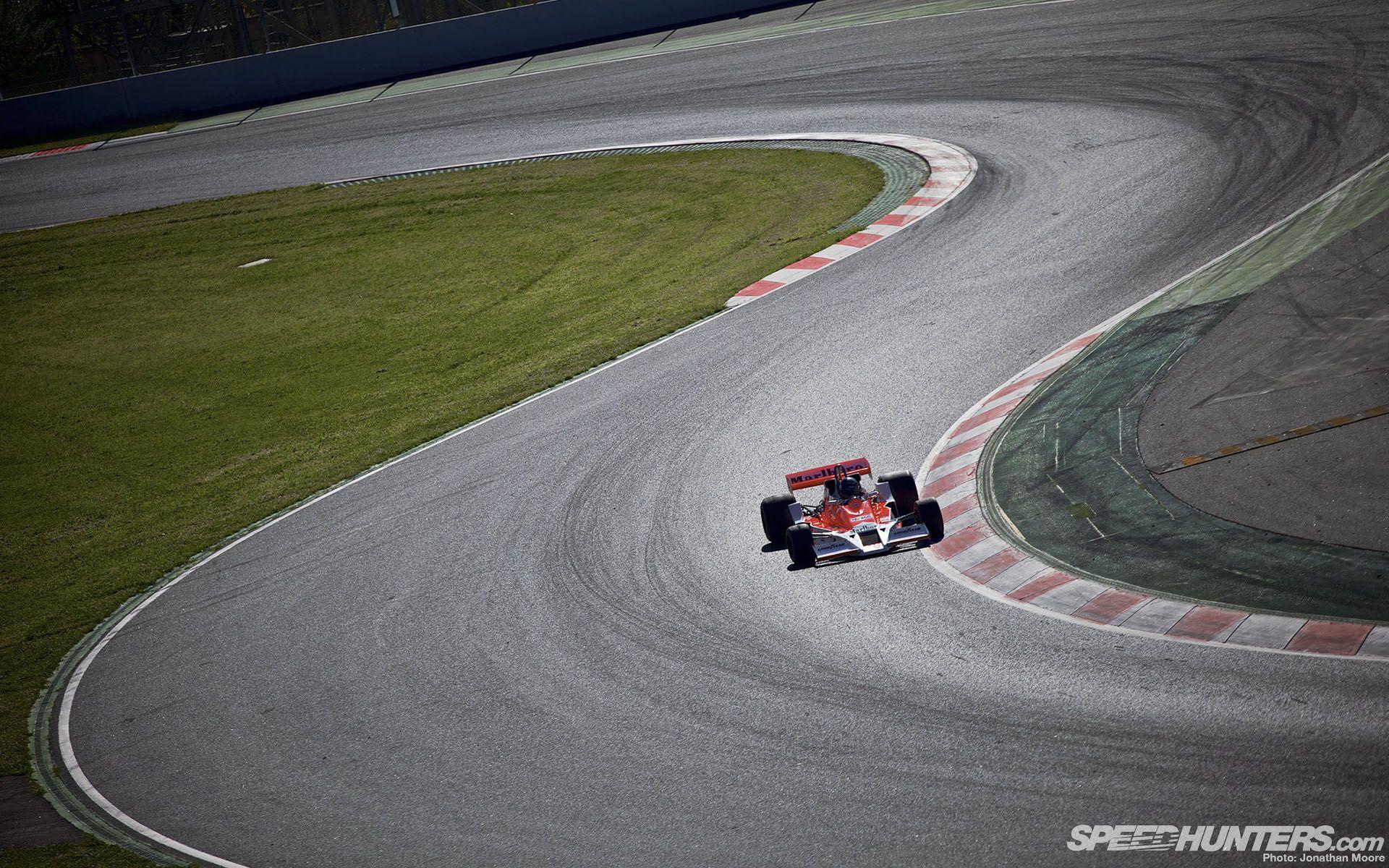 1920x1200 Race Track Wallpaper