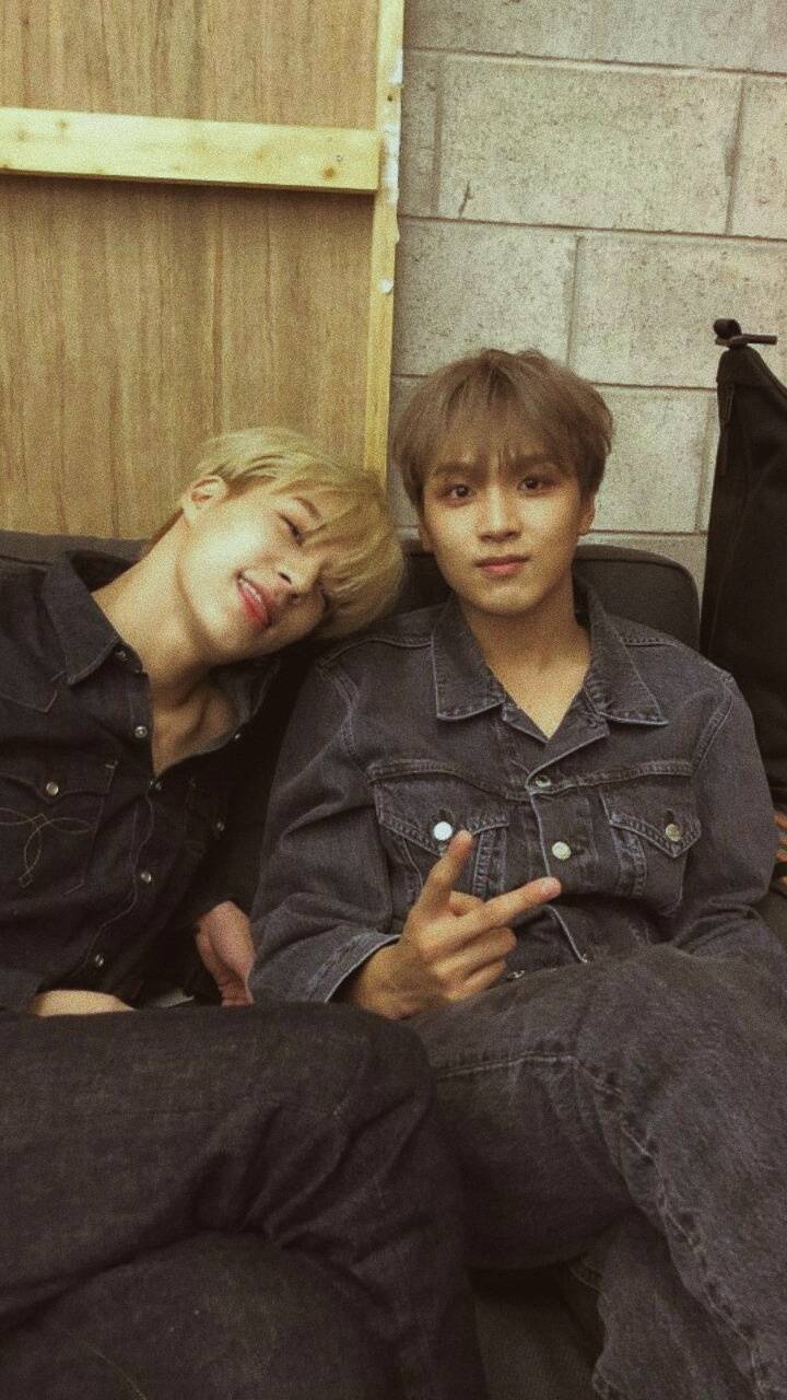 720x1280 hyuck and jeno wallpaper