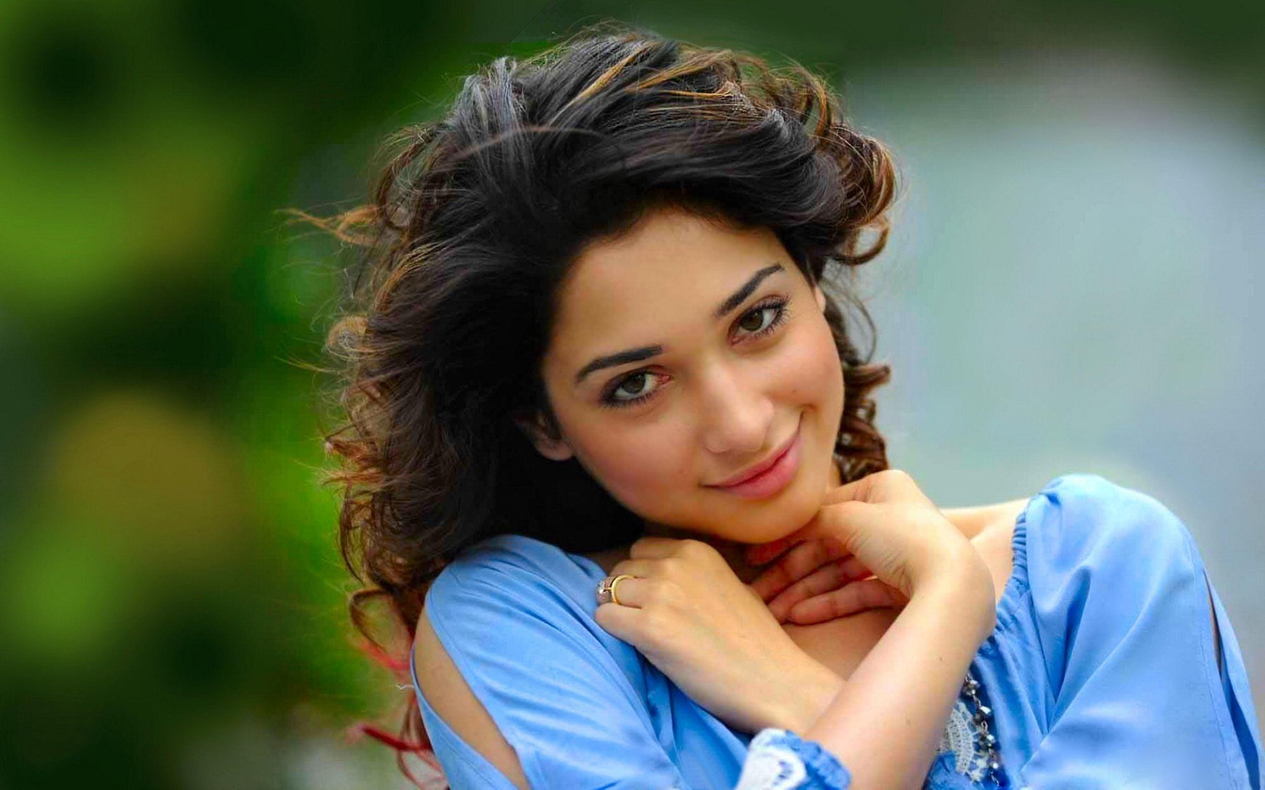 2560x1600 HD Tamannaah Bhatia Wallpaper