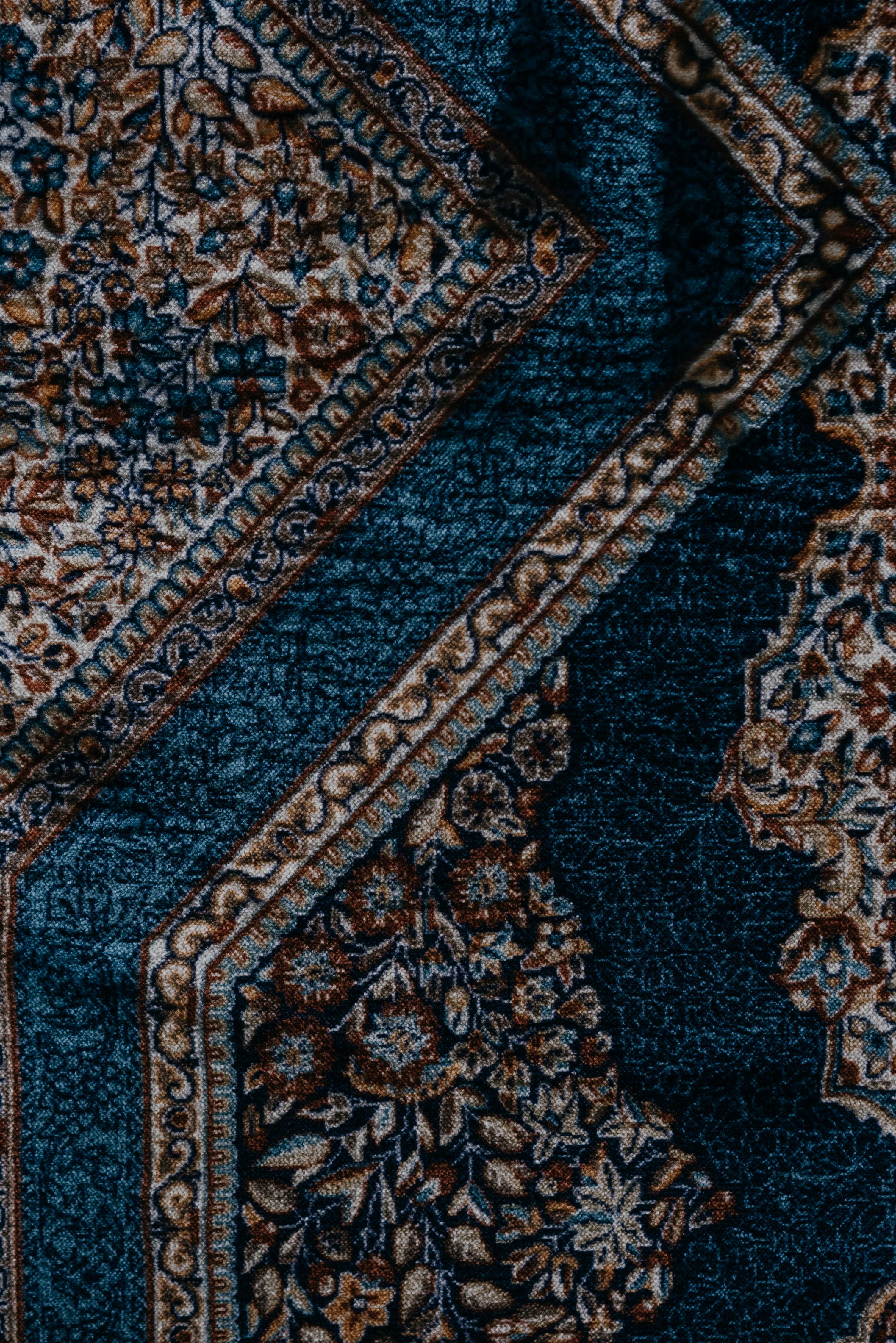 3011x4513 Texture of A Carpet With Floral Print In Close Up View · Free