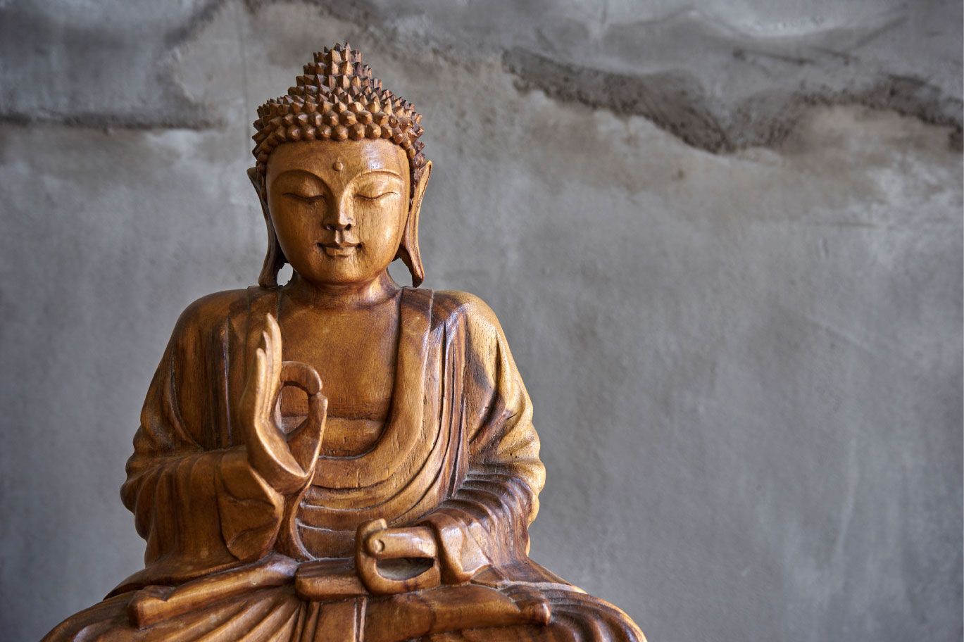 1369x912 Wooden Buddha