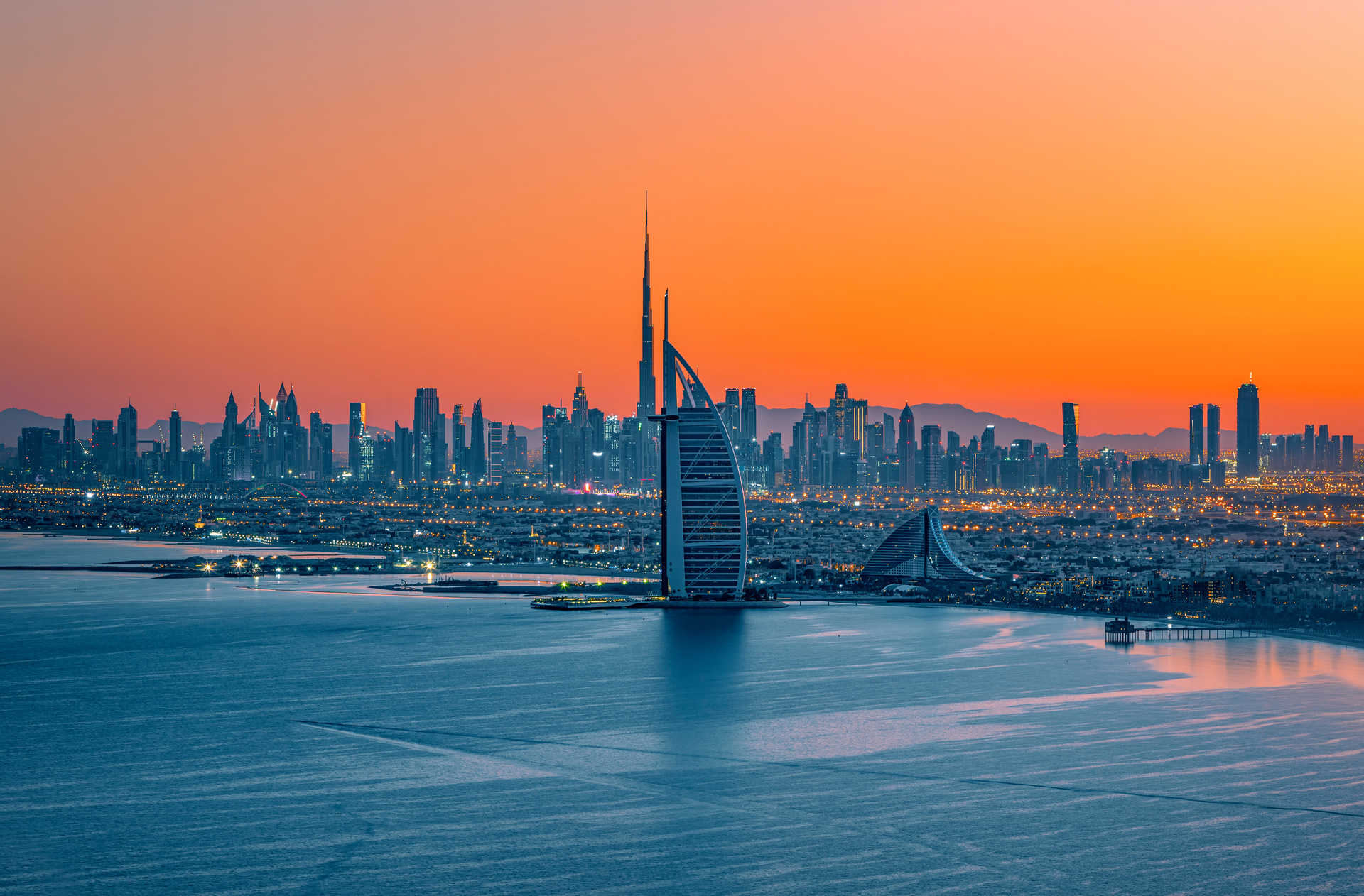 1920x1262 UAE Travel Guide