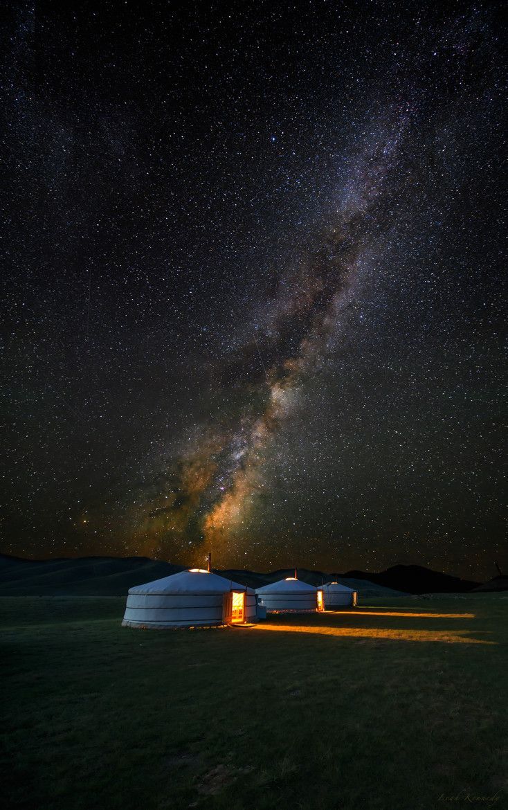734x1170 Bits of Mongolia