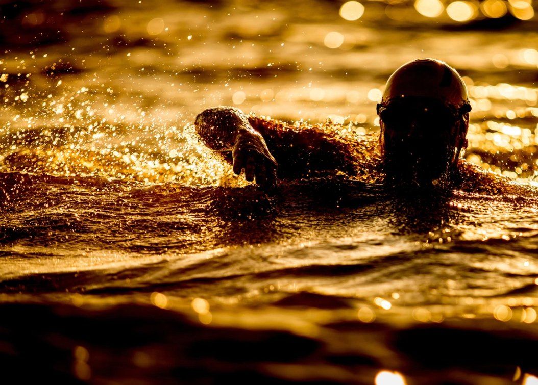 1054x755 Swim Tips : How Important Is Height To Being a Good Swimmer?