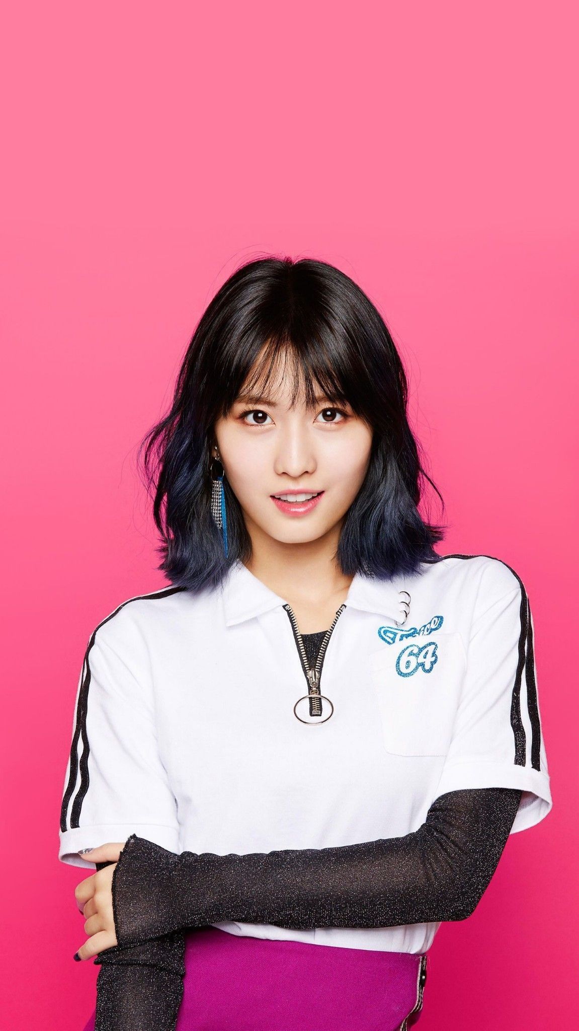 1151x2048 Momo (TWICE) Wallpaper